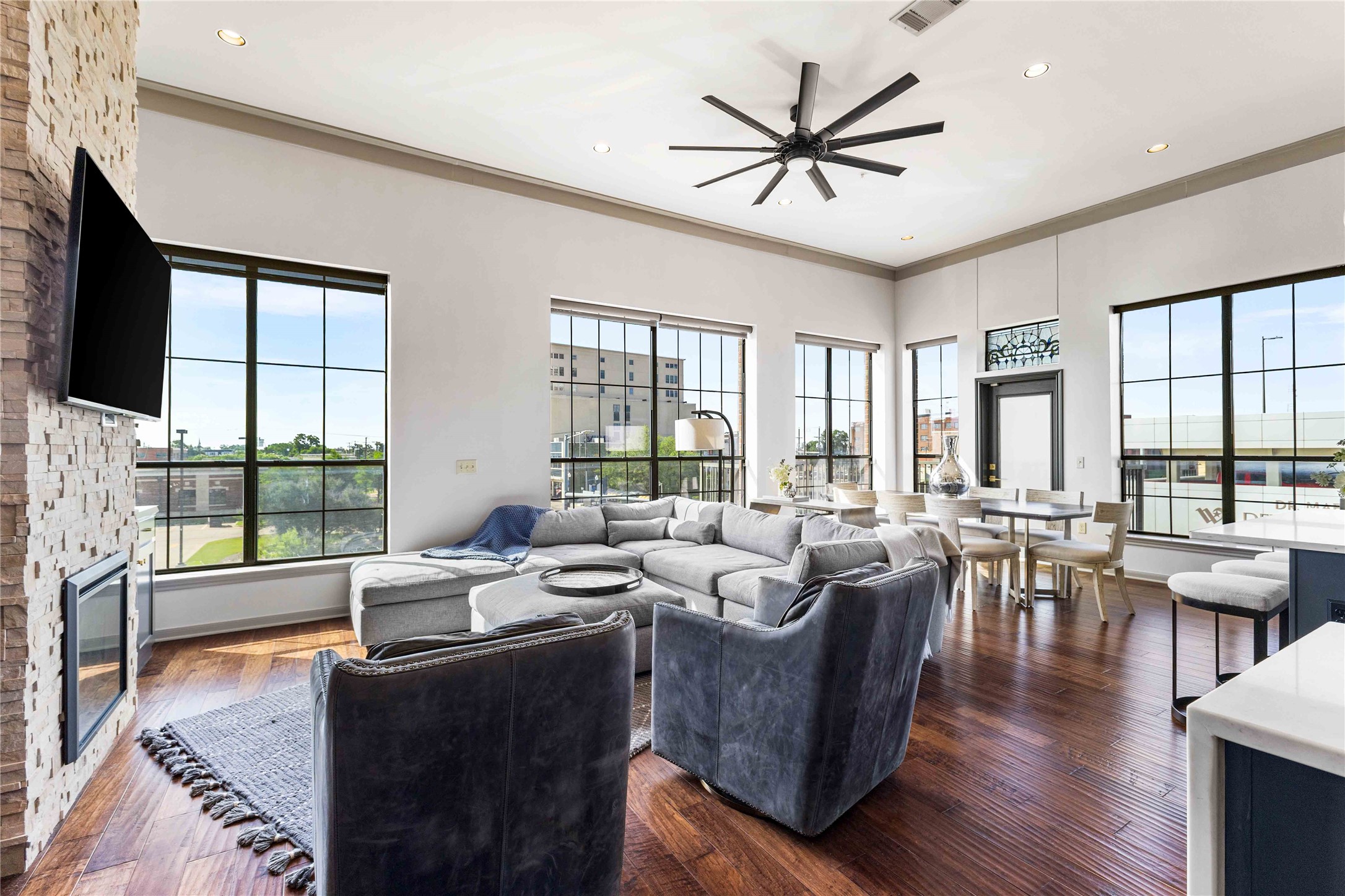 330 Austin Avenue Waco TX 76701