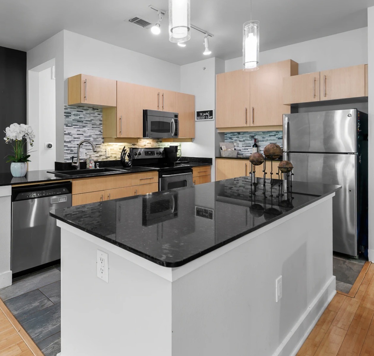 4414 Cedar Springs Road Dallas TX 75219