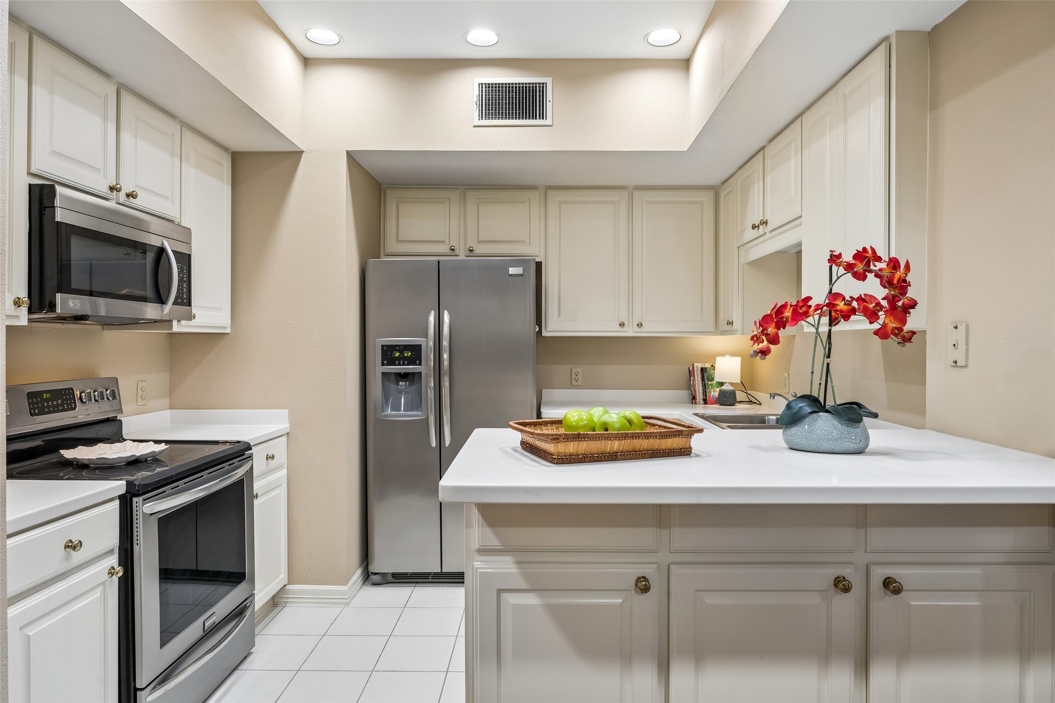 5200 Keller Springs Road Dallas TX 75248