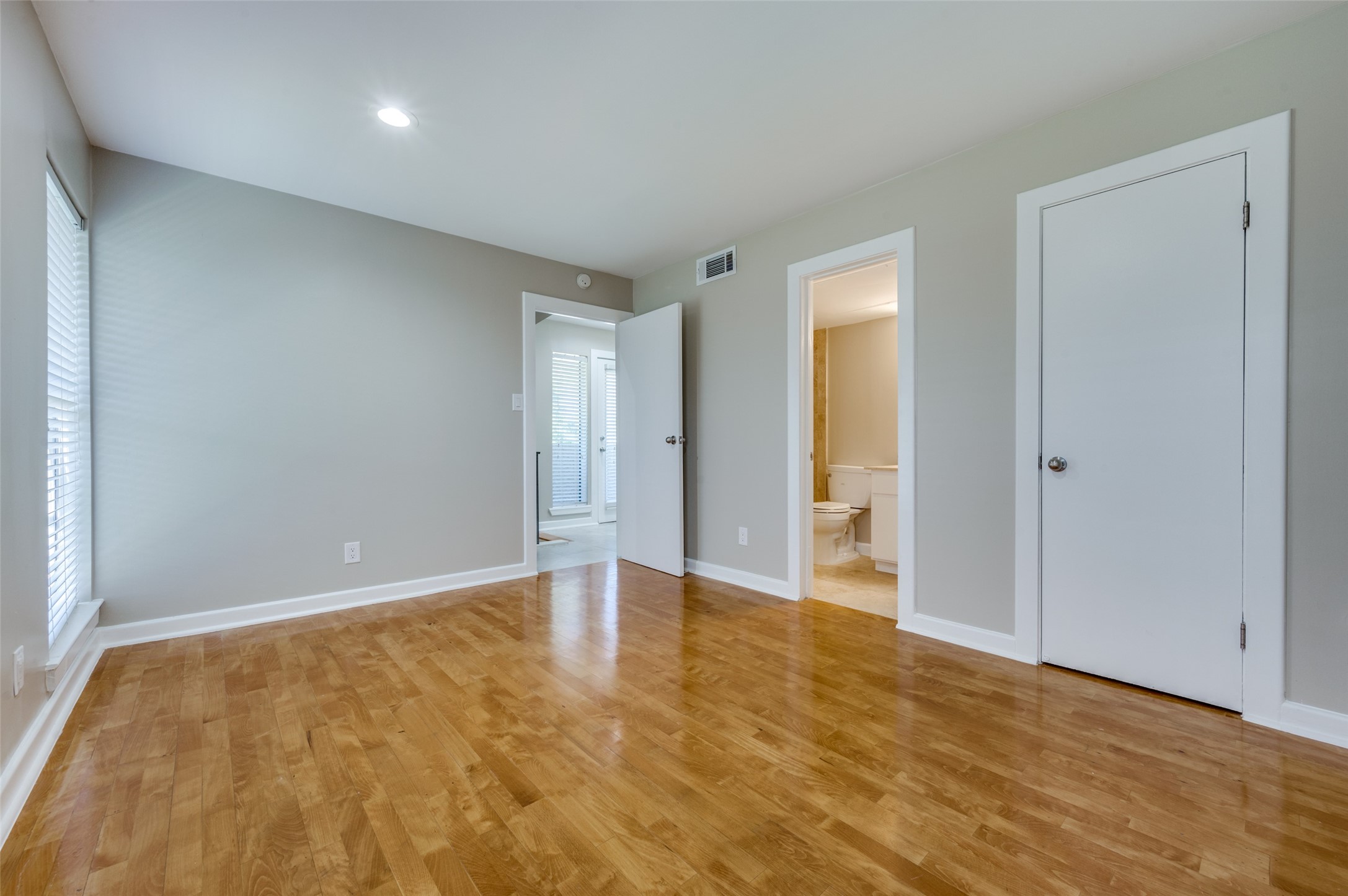 4130 Newton Avenue Dallas TX 75219