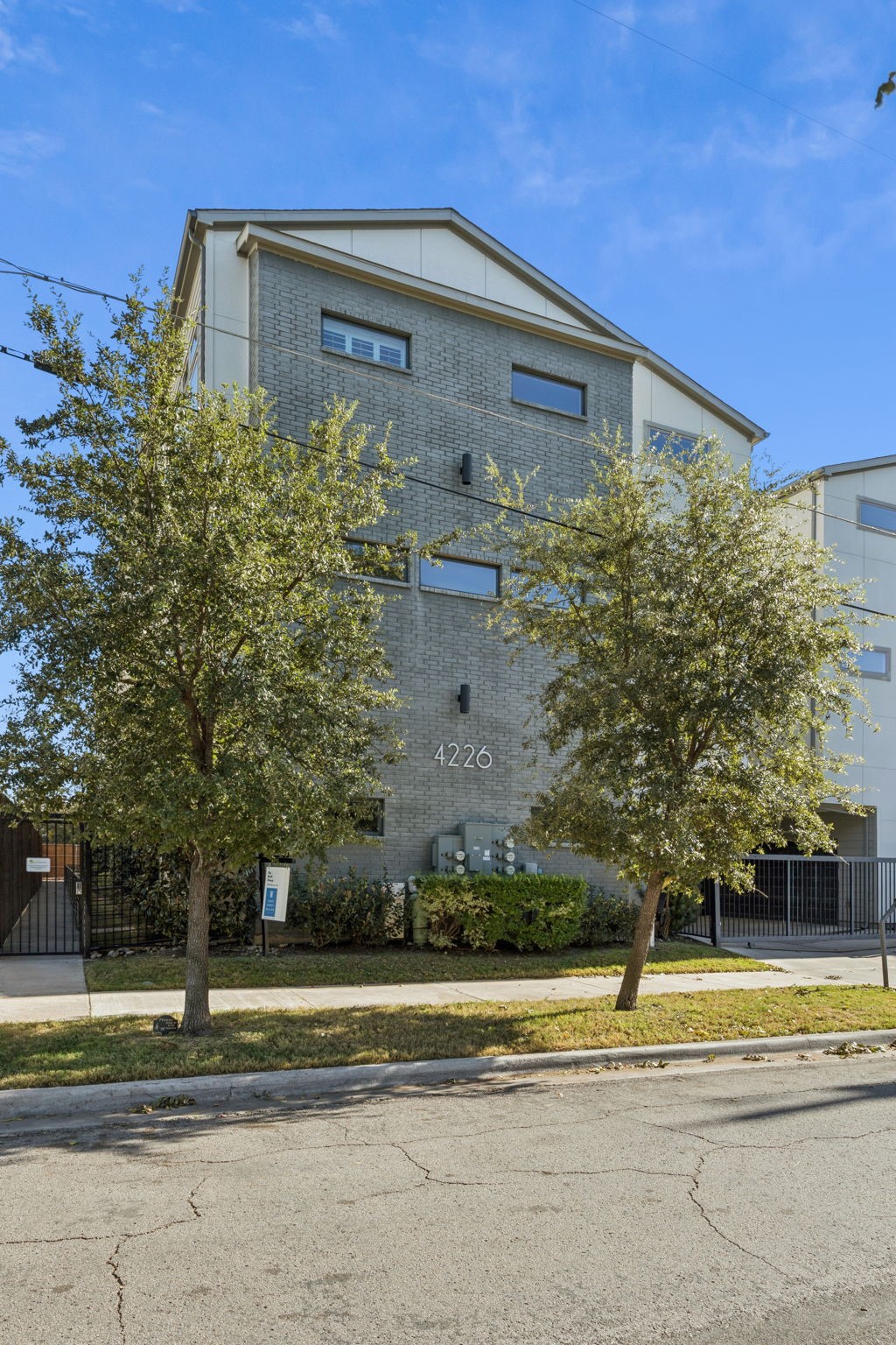 4226 Roseland Avenue Dallas TX 75204