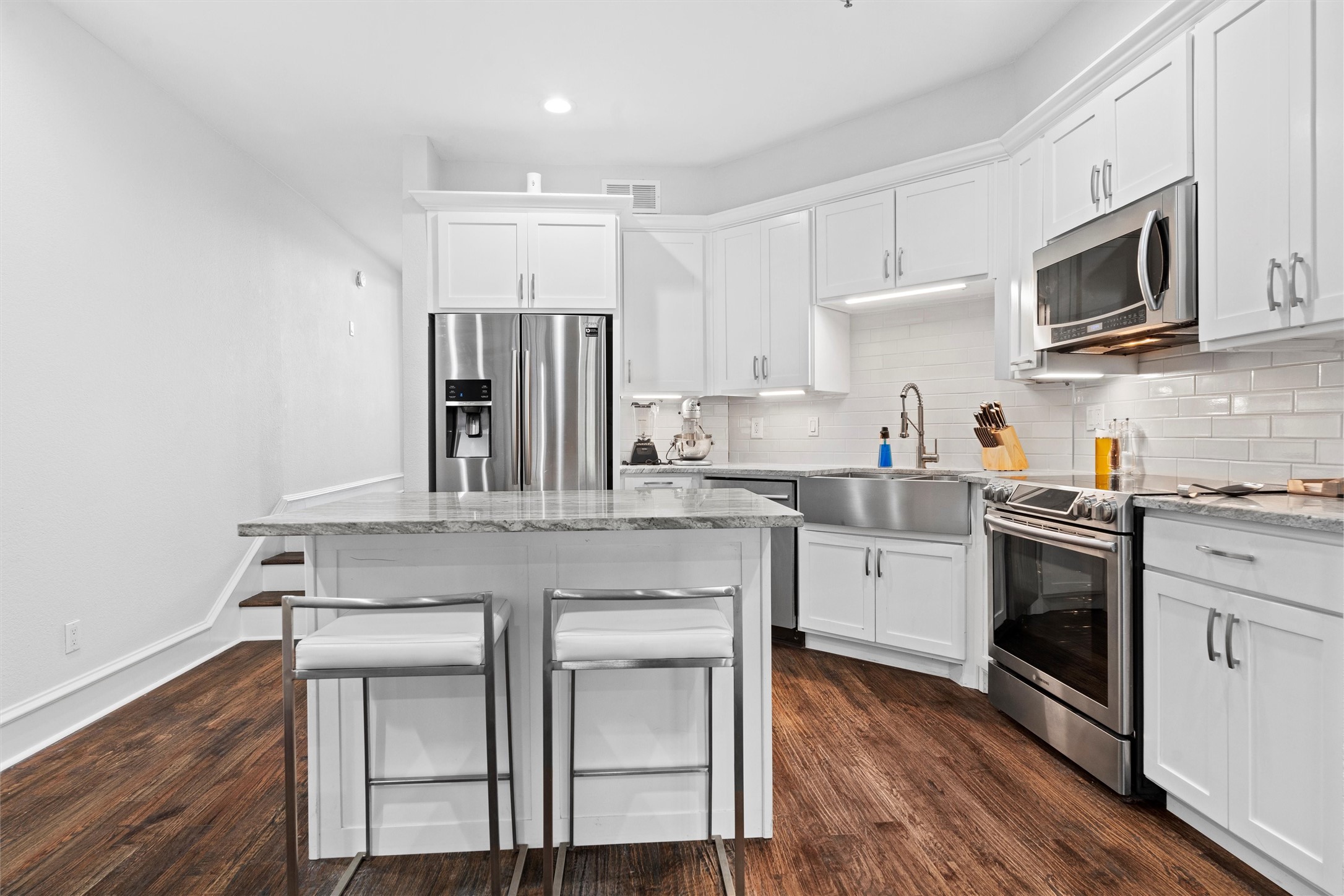 3235 Cole Avenue Dallas TX 75204