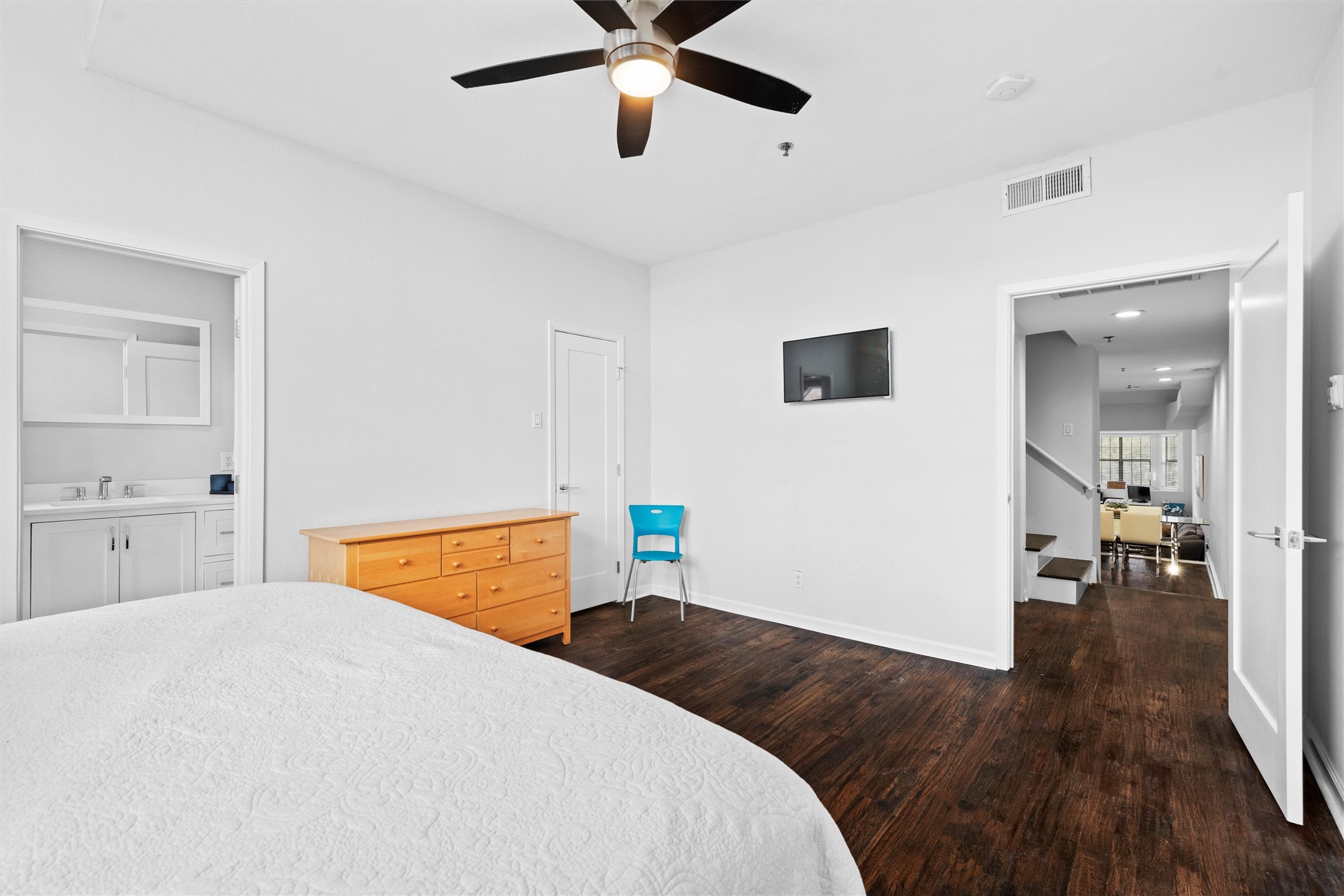 3235 Cole Avenue Dallas TX 75204