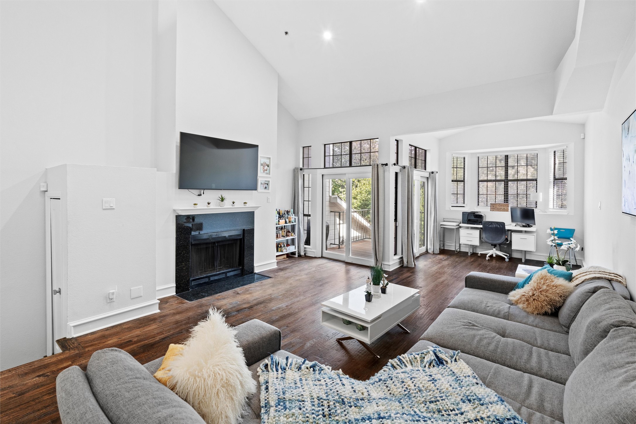 3235 Cole Avenue Dallas TX 75204