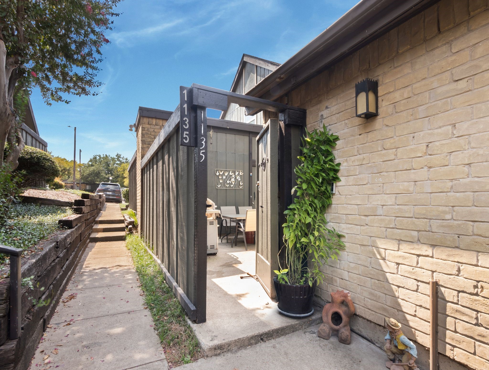 4655 Country Creek Drive Dallas TX 75236