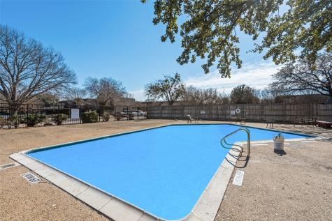 1809 E Grauwyler Road Irving TX 75061