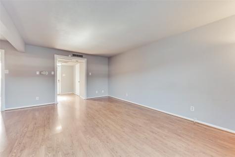 1809 E Grauwyler Road Irving TX 75061