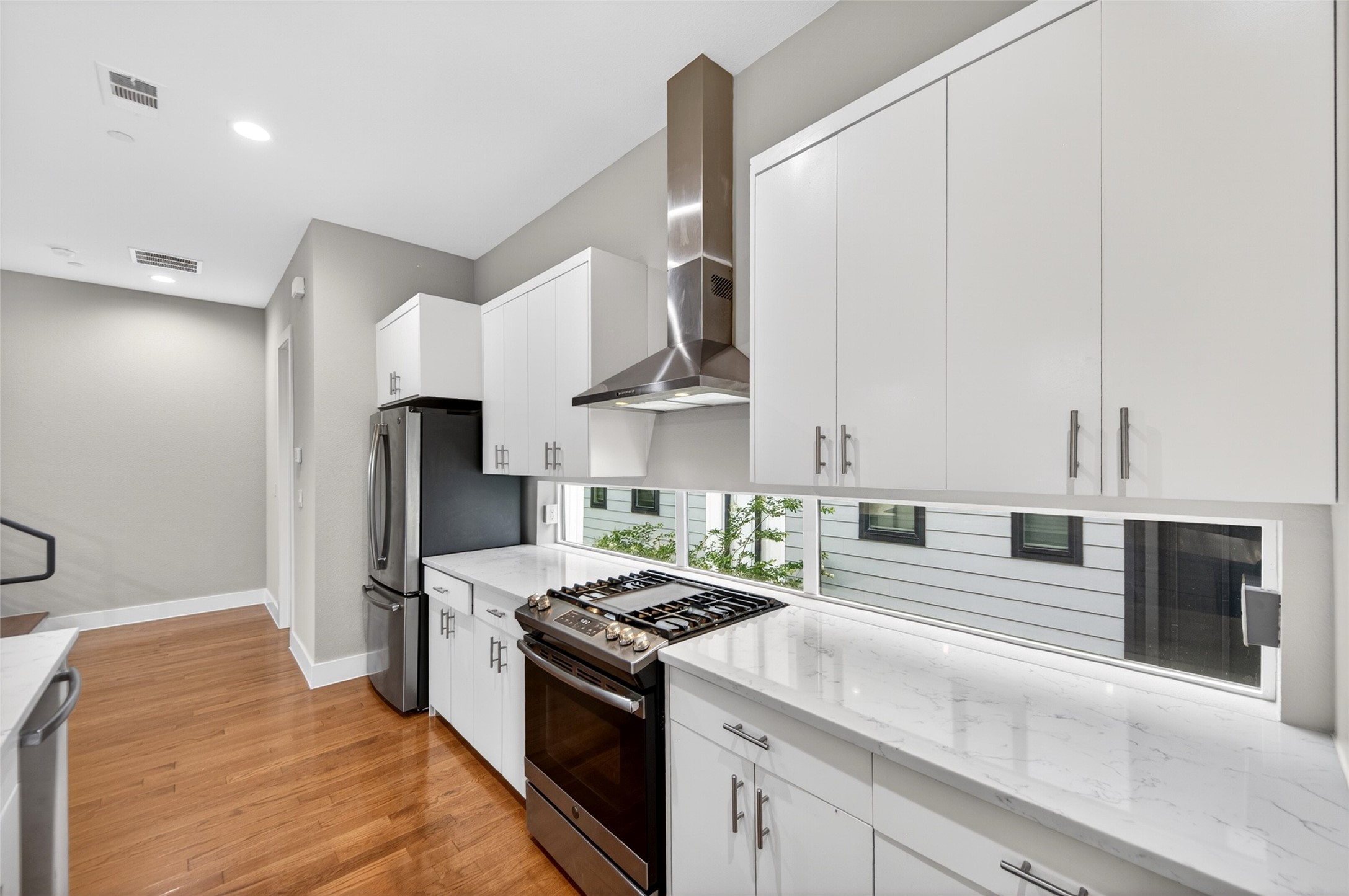 1914 California Drive Dallas TX 75204