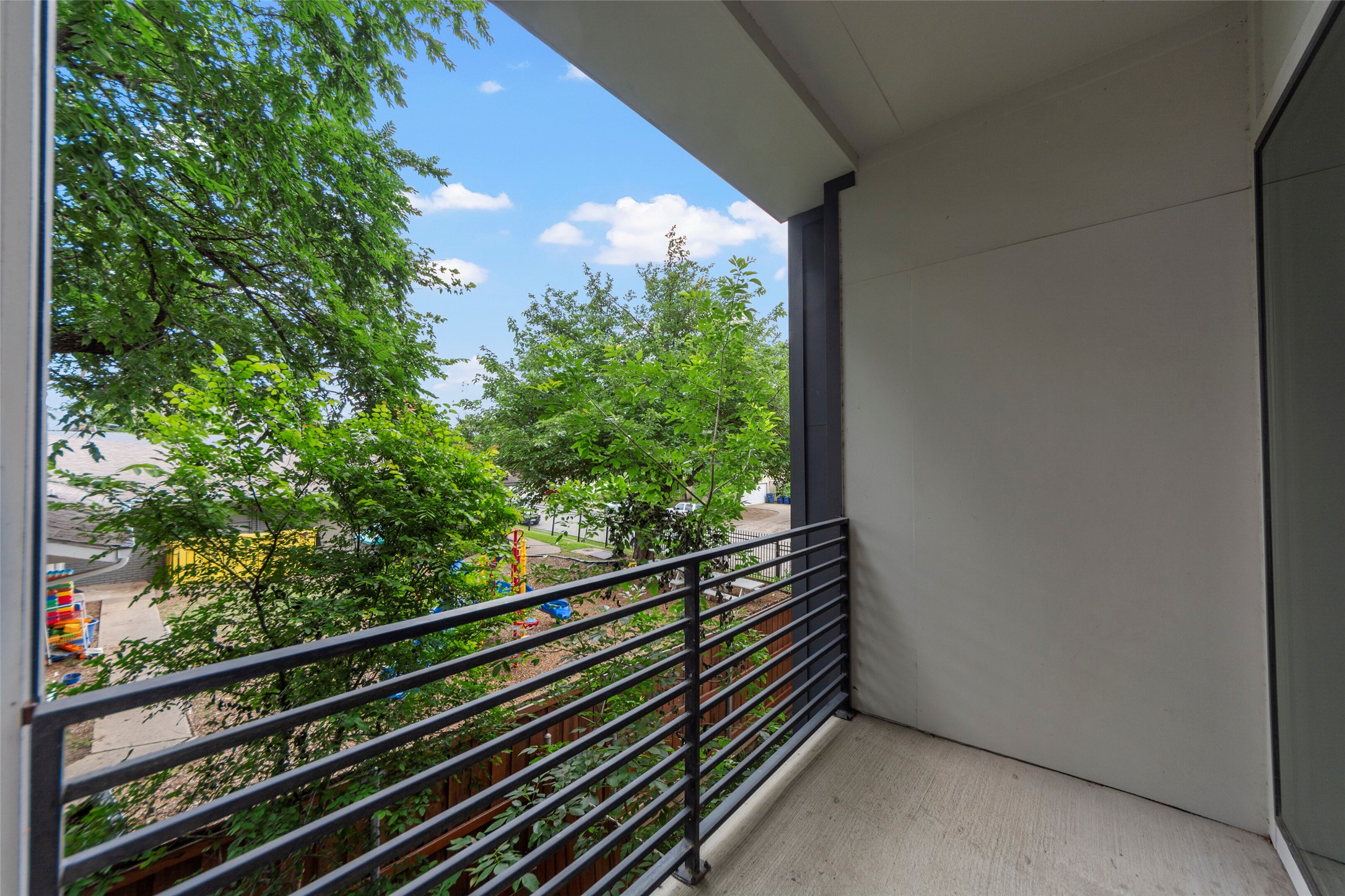 1914 California Drive Dallas TX 75204