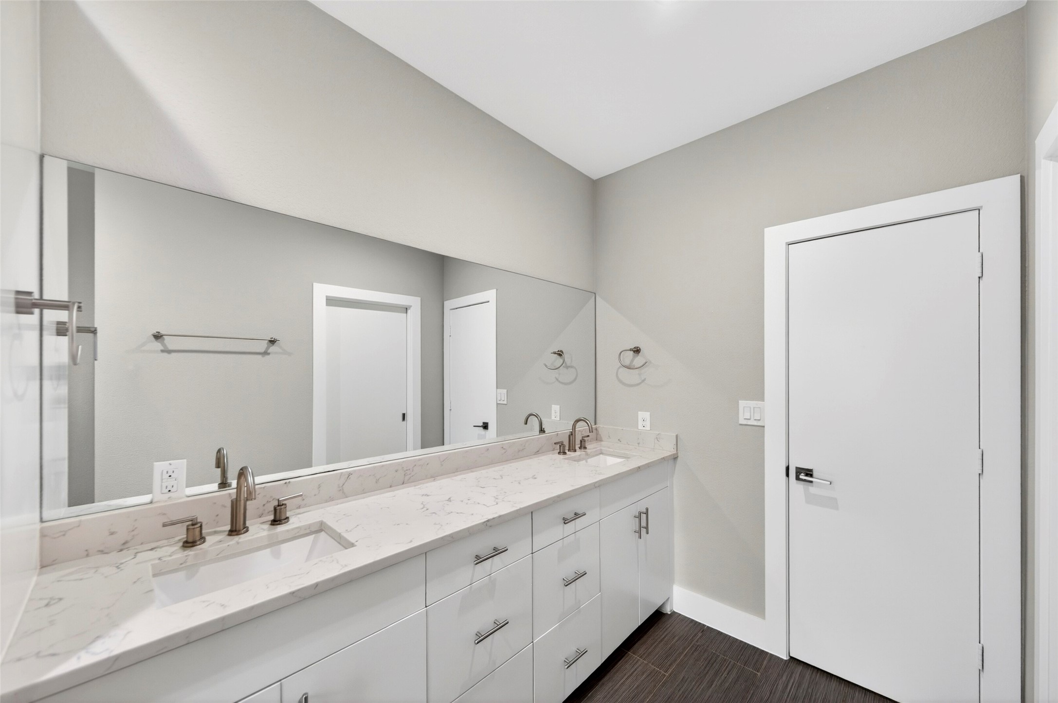 1914 California Drive Dallas TX 75204