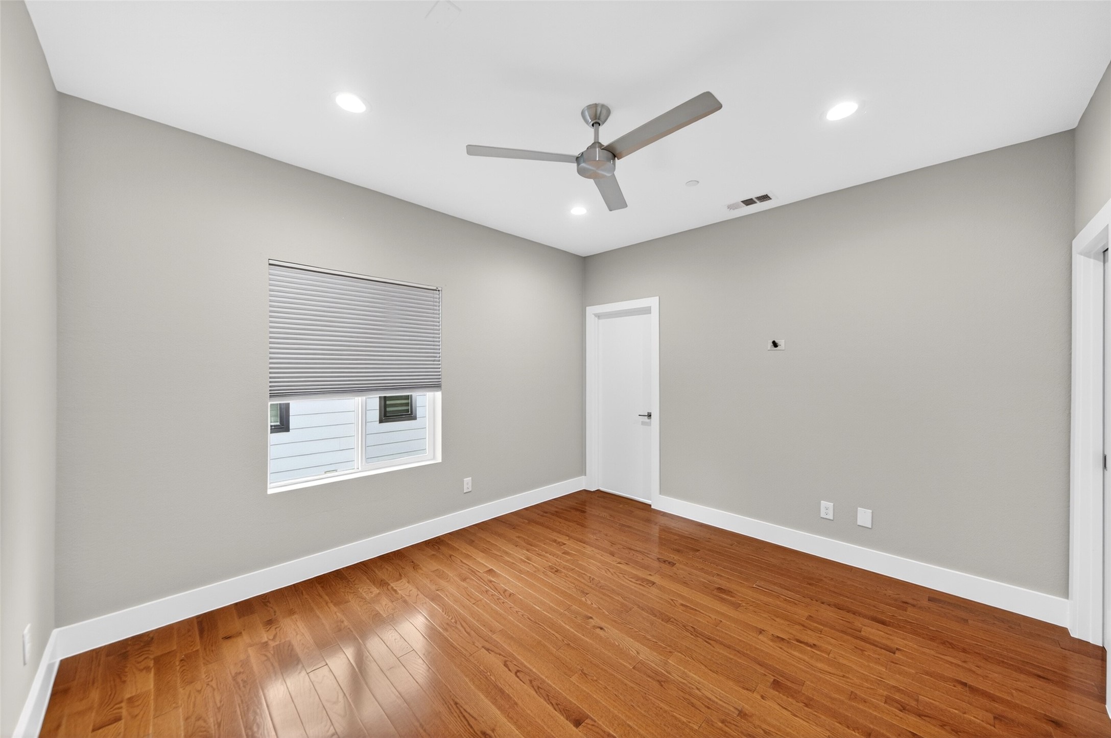 1914 California Drive Dallas TX 75204