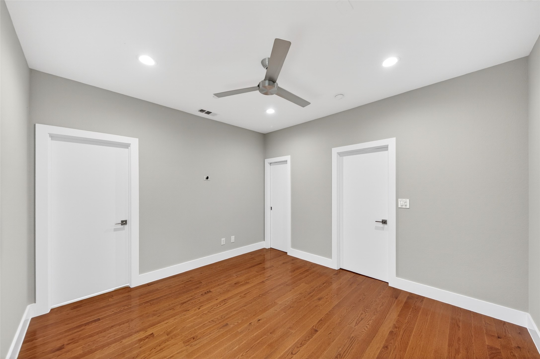 1914 California Drive Dallas TX 75204