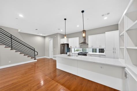1914 California Drive Dallas TX 75204