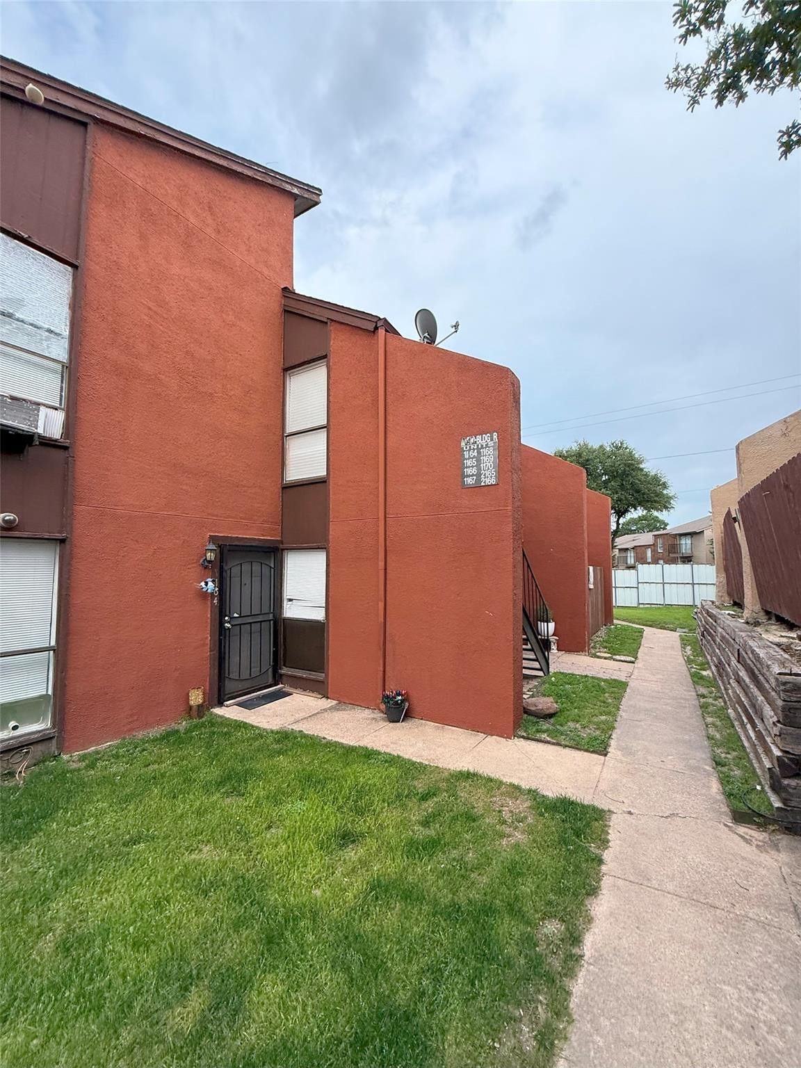 7152 Fair Oaks Avenue Dallas TX 75231