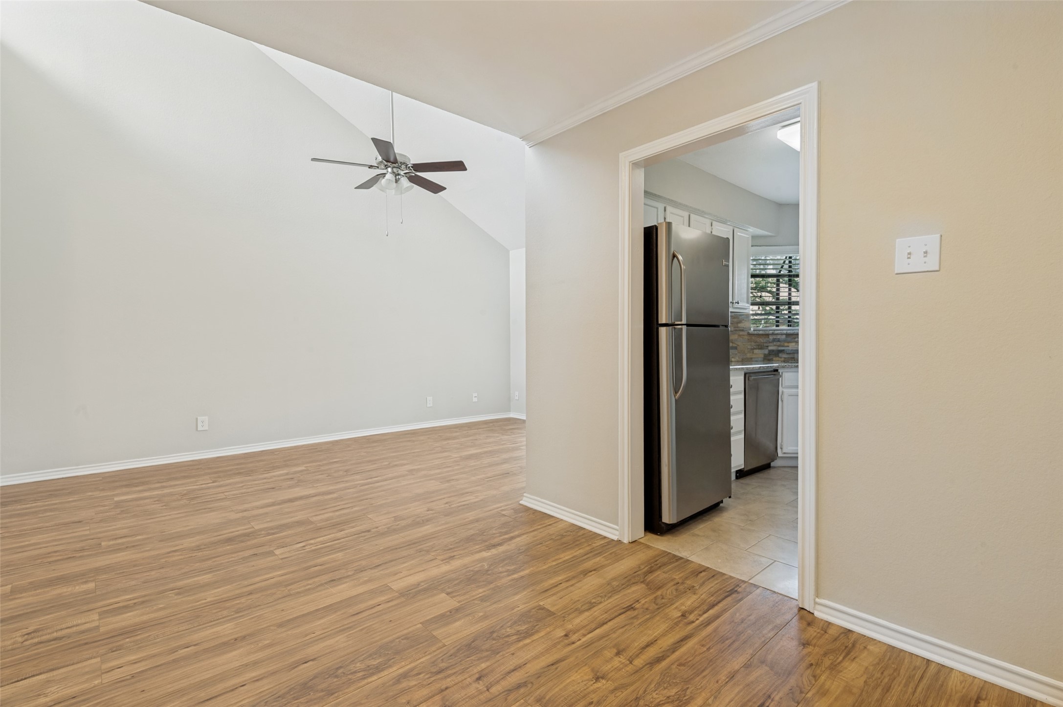 16301 Ledgemont Lane Addison TX 75001