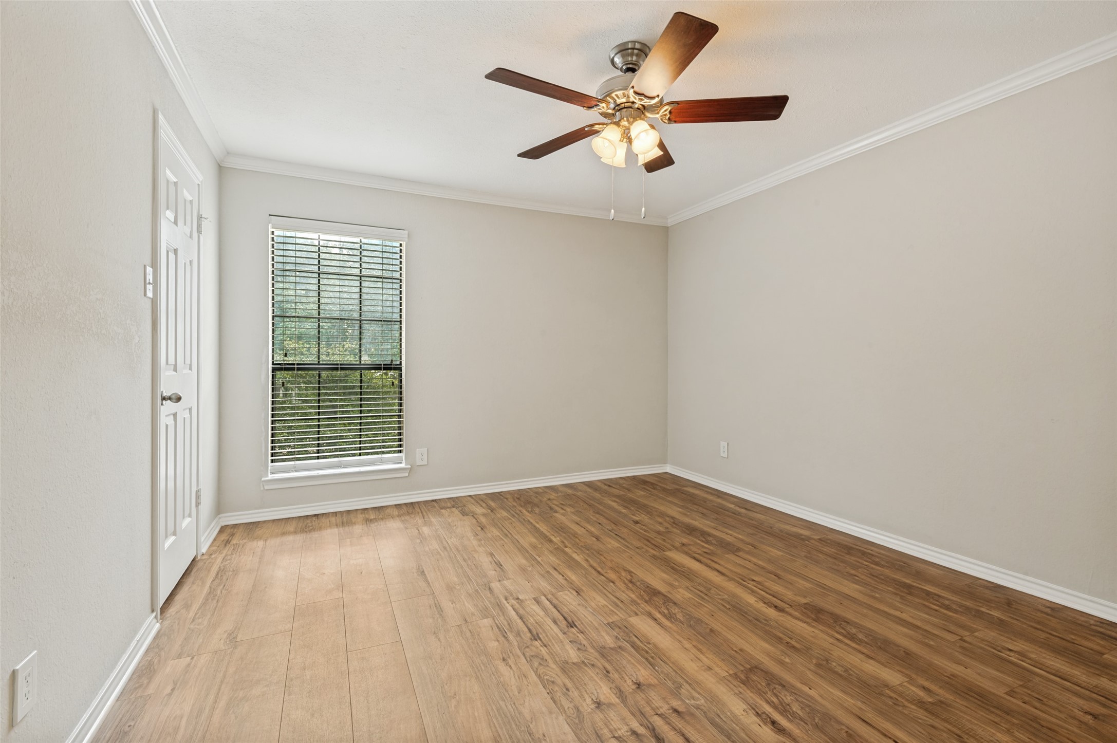 16301 Ledgemont Lane Addison TX 75001