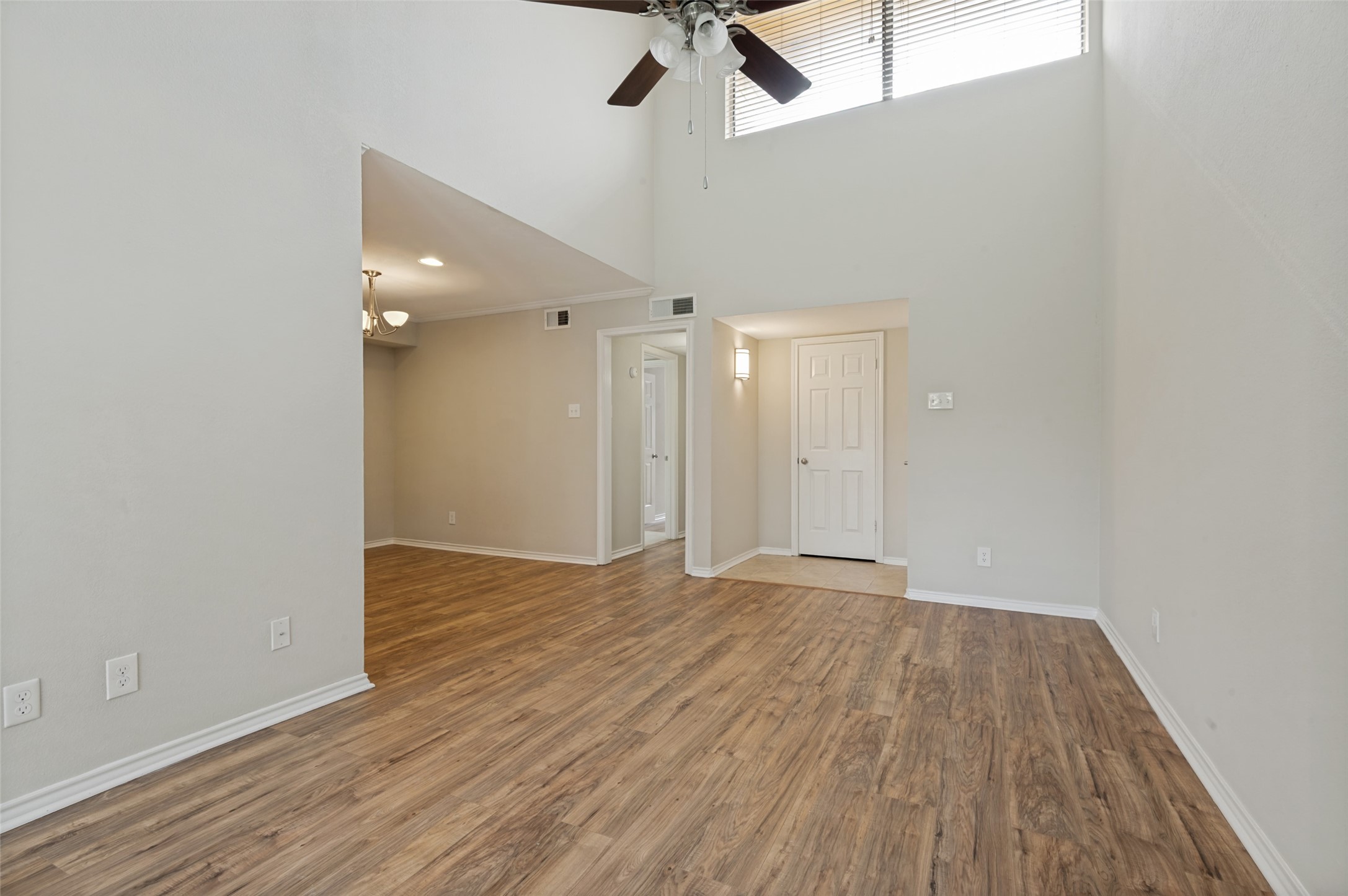 16301 Ledgemont Lane Addison TX 75001