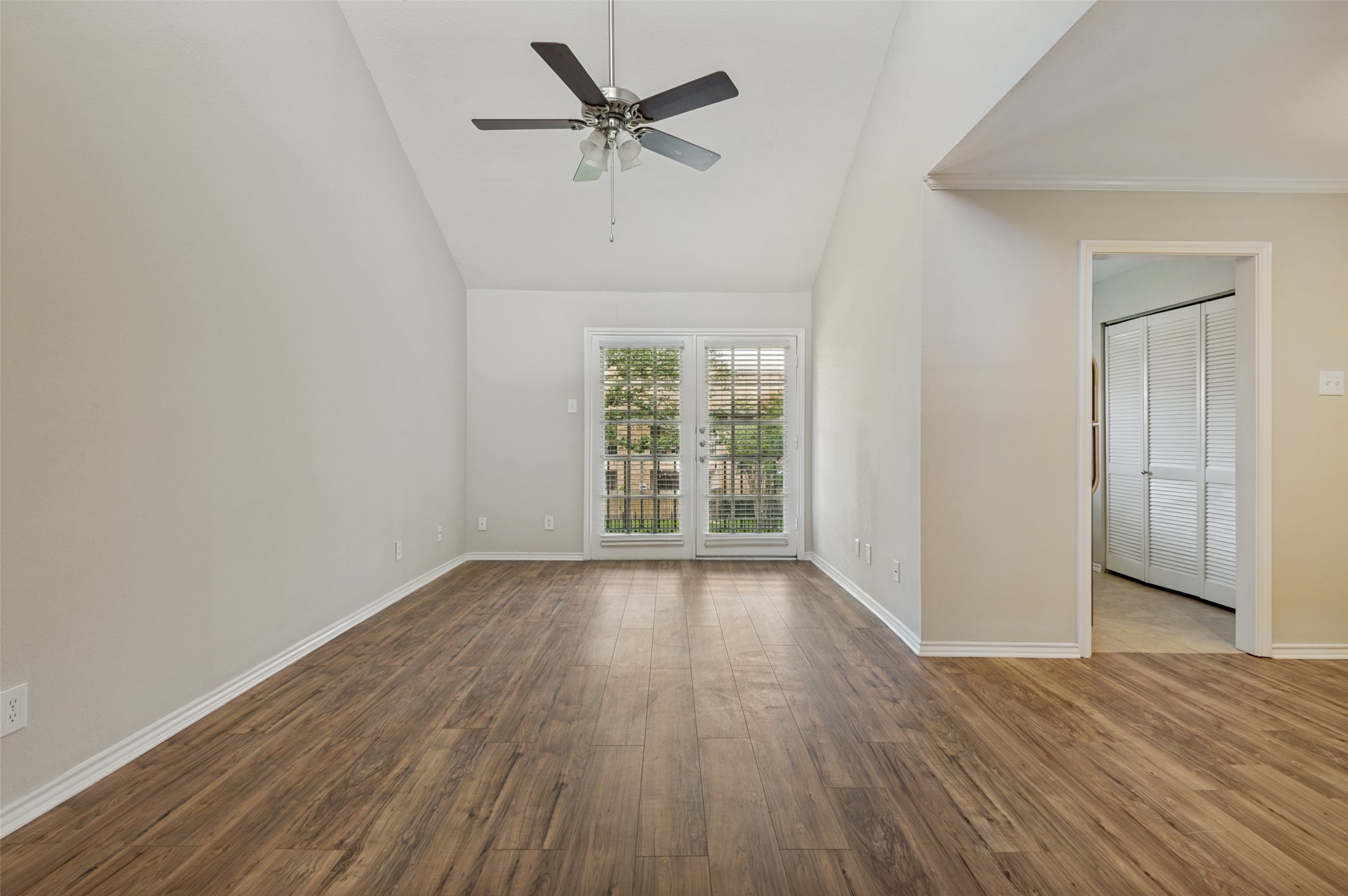 16301 Ledgemont Lane Addison TX 75001