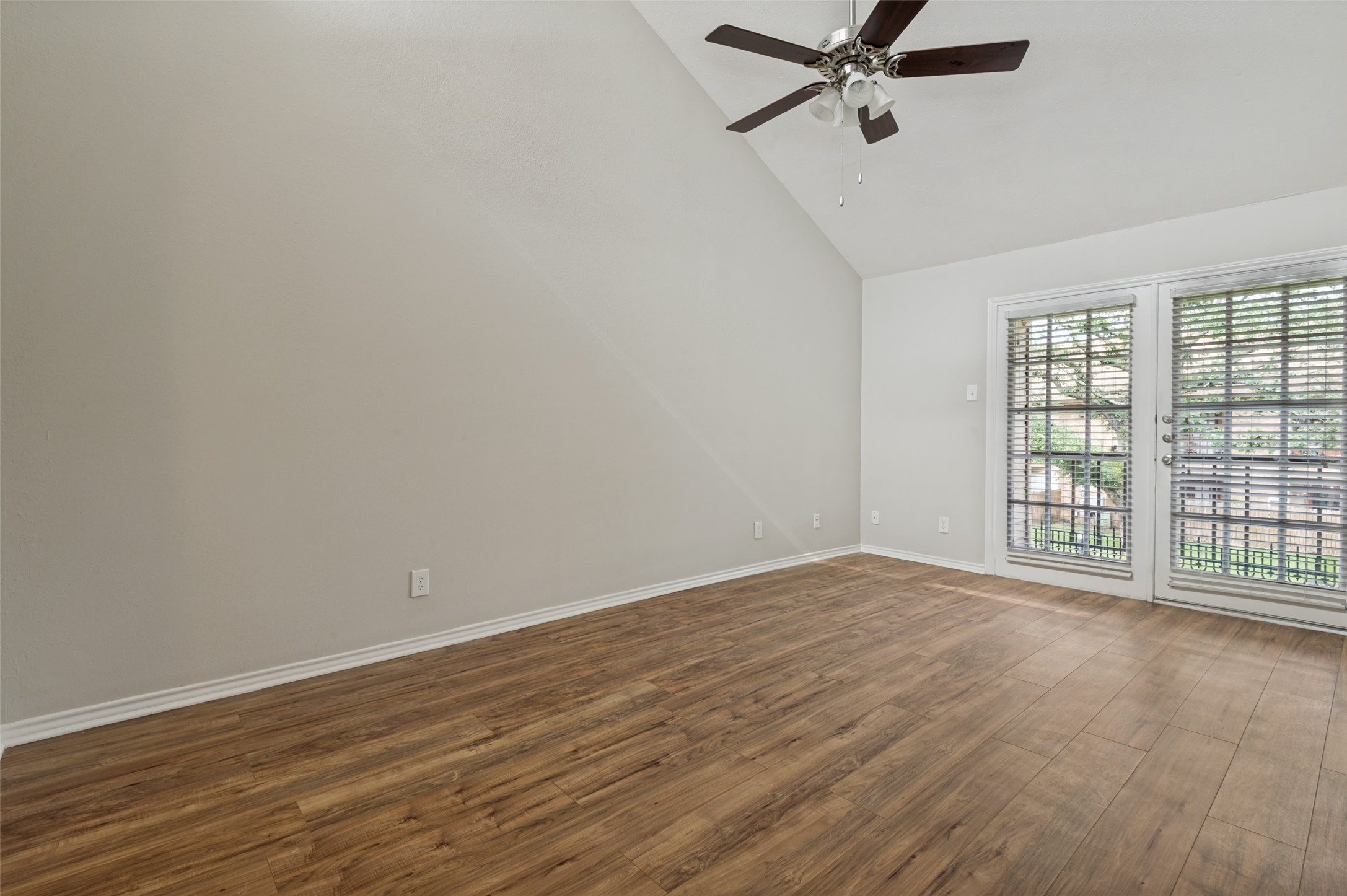 16301 Ledgemont Lane Addison TX 75001