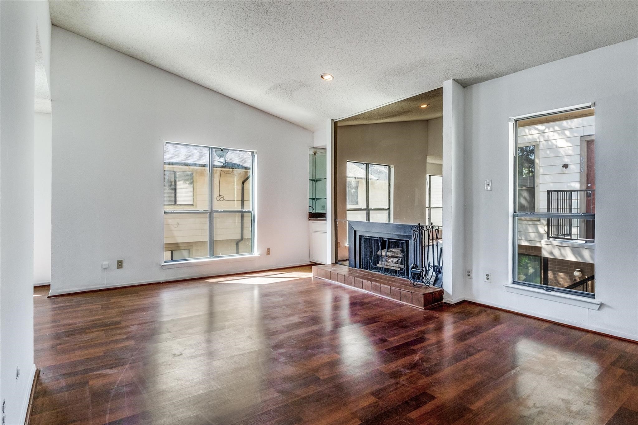 6646 E Lovers Lane Dallas TX 75214