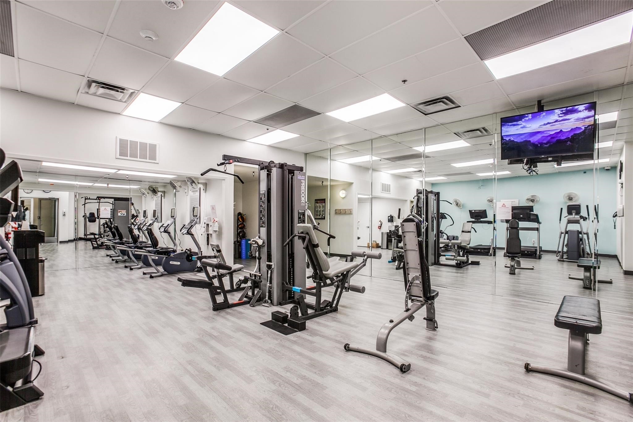 6211 W Northwest Highway Dallas TX 75225
