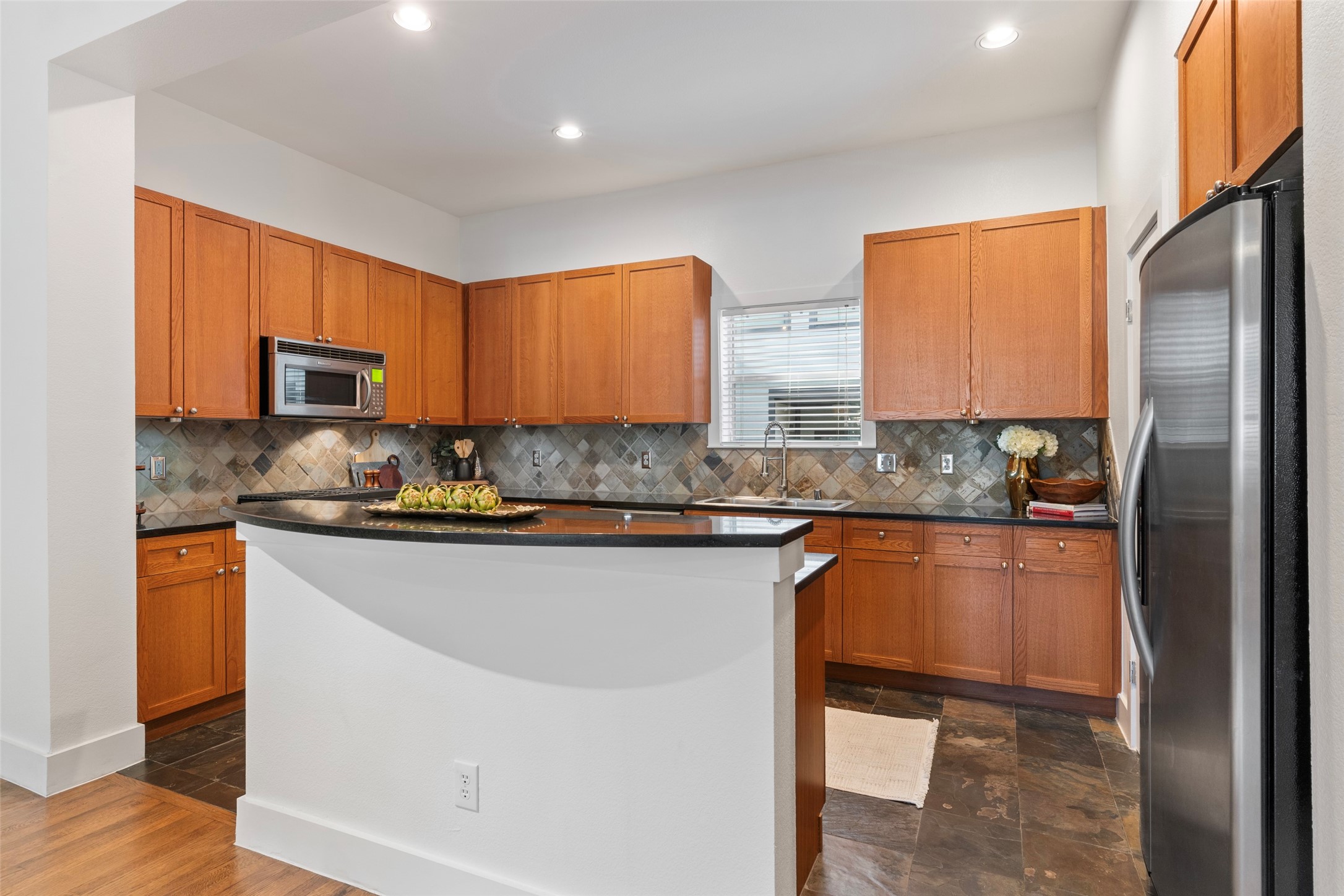 4830 Cedar Springs Road Dallas TX 75219