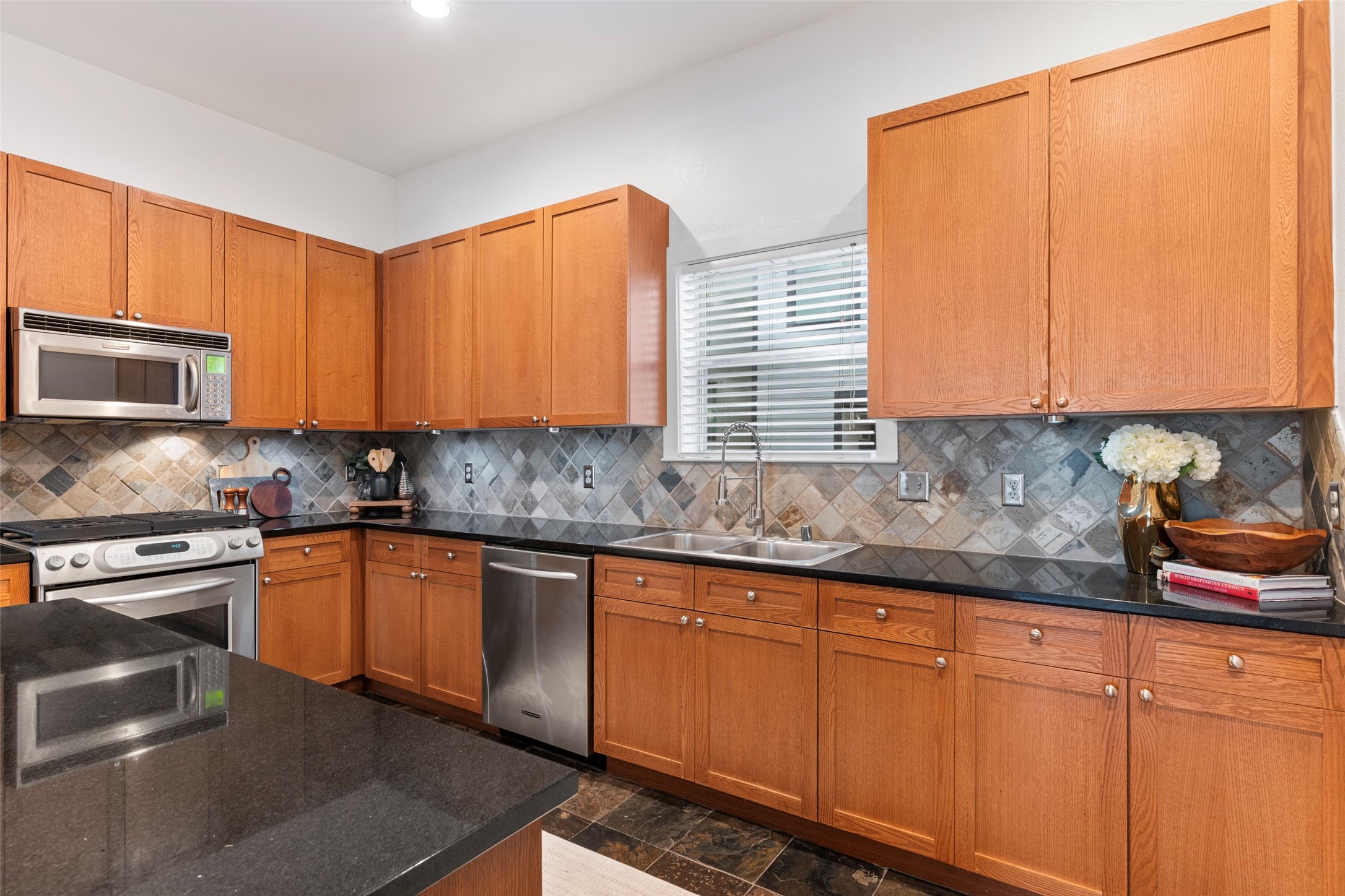 4830 Cedar Springs Road Dallas TX 75219