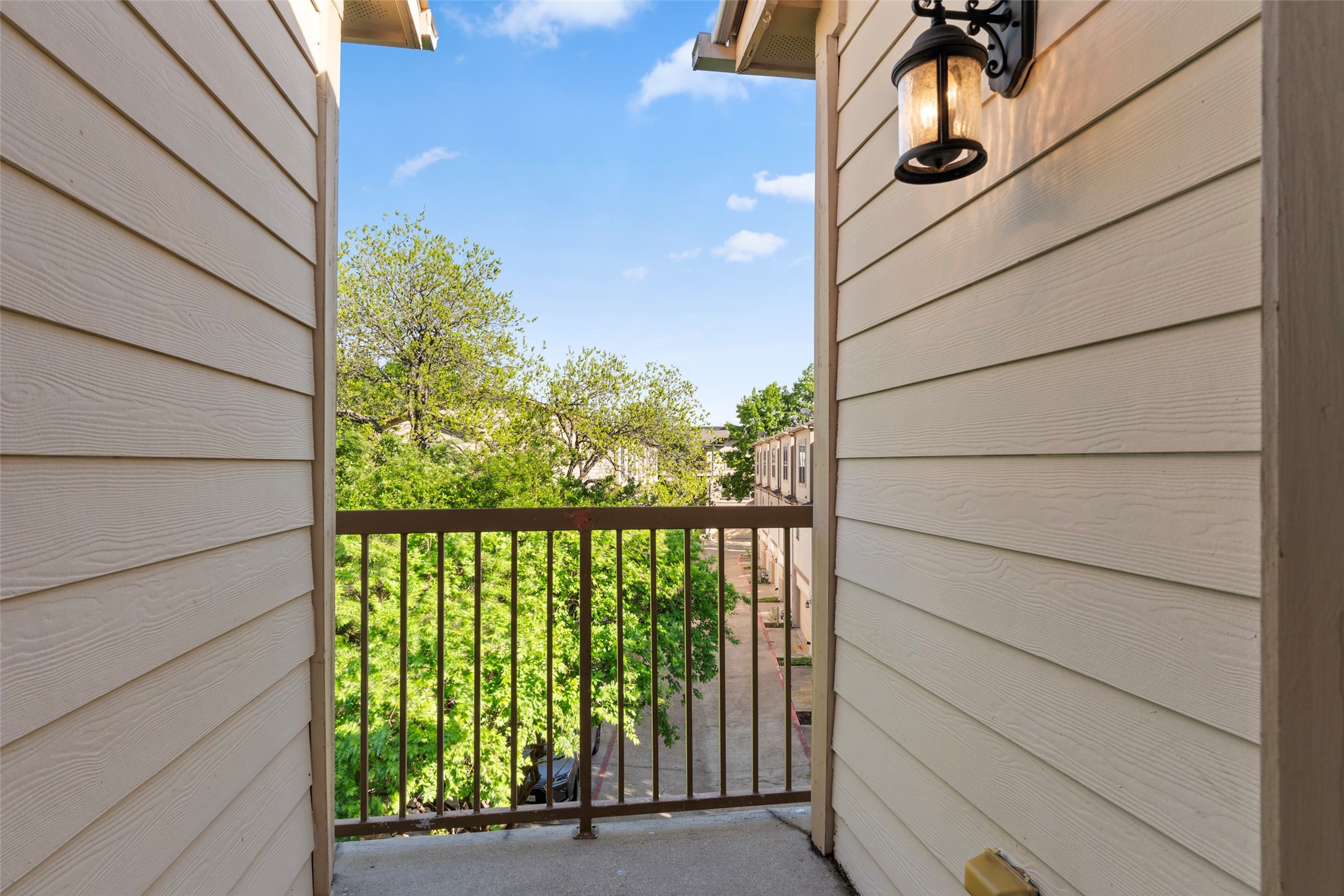 4830 Cedar Springs Road Dallas TX 75219