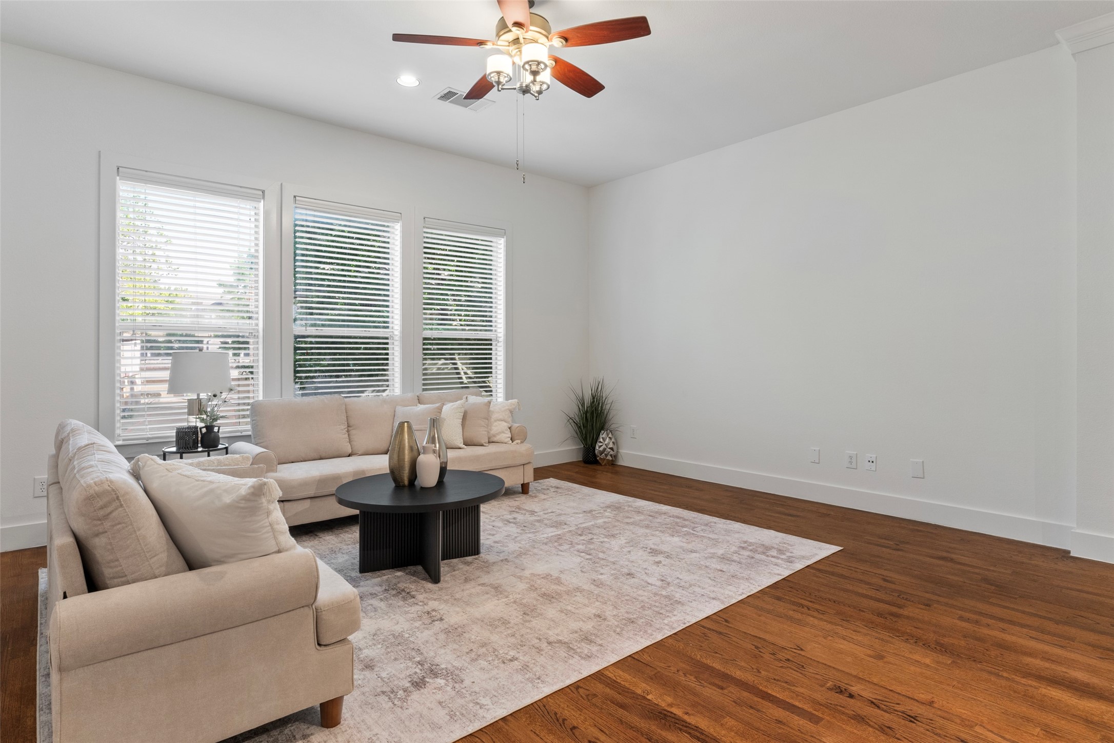 4830 Cedar Springs Road Dallas TX 75219
