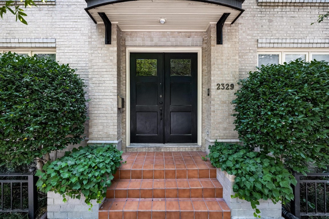 2329 Allen Street Dallas TX 75204