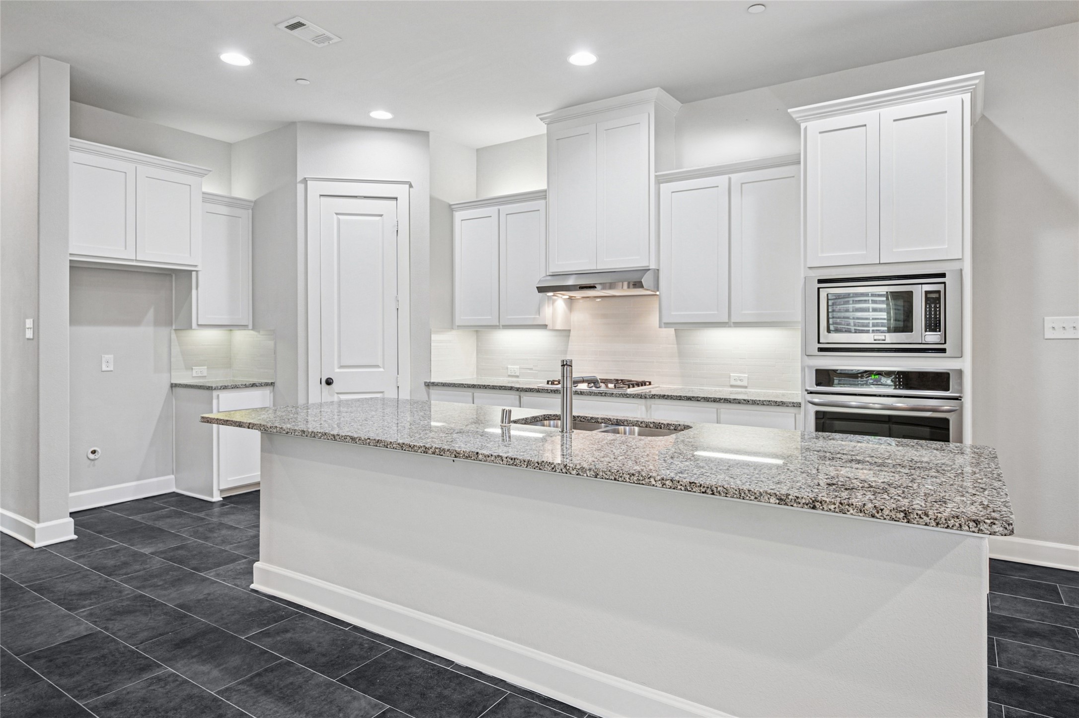 8765 Bridge Street North Richland Hills TX 76180