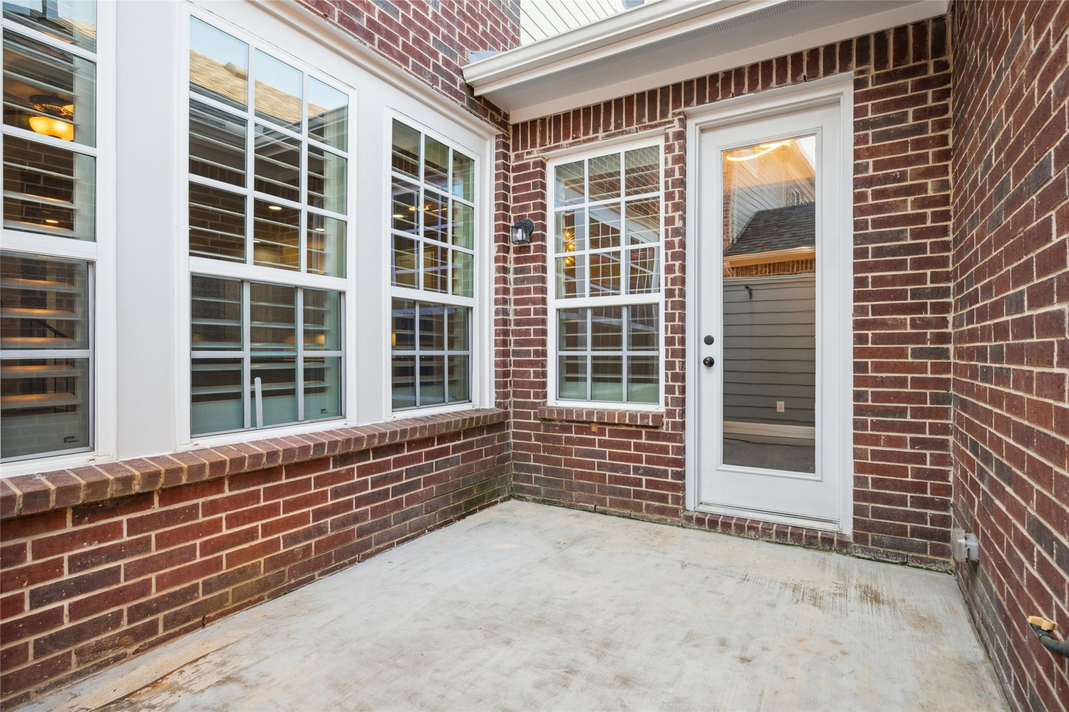 8765 Bridge Street North Richland Hills TX 76180