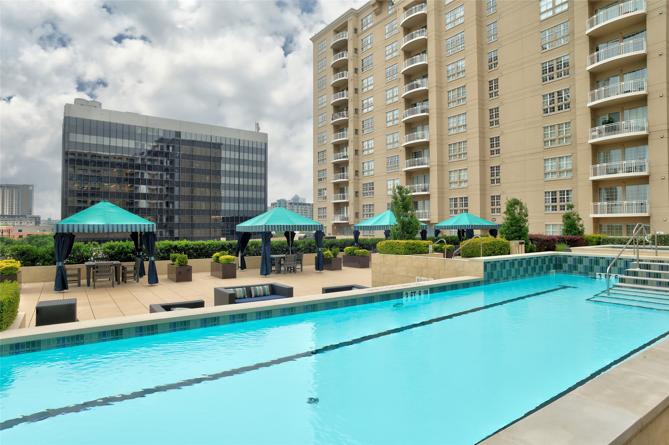 3225 Turtle Creek Boulevard Dallas TX 75219