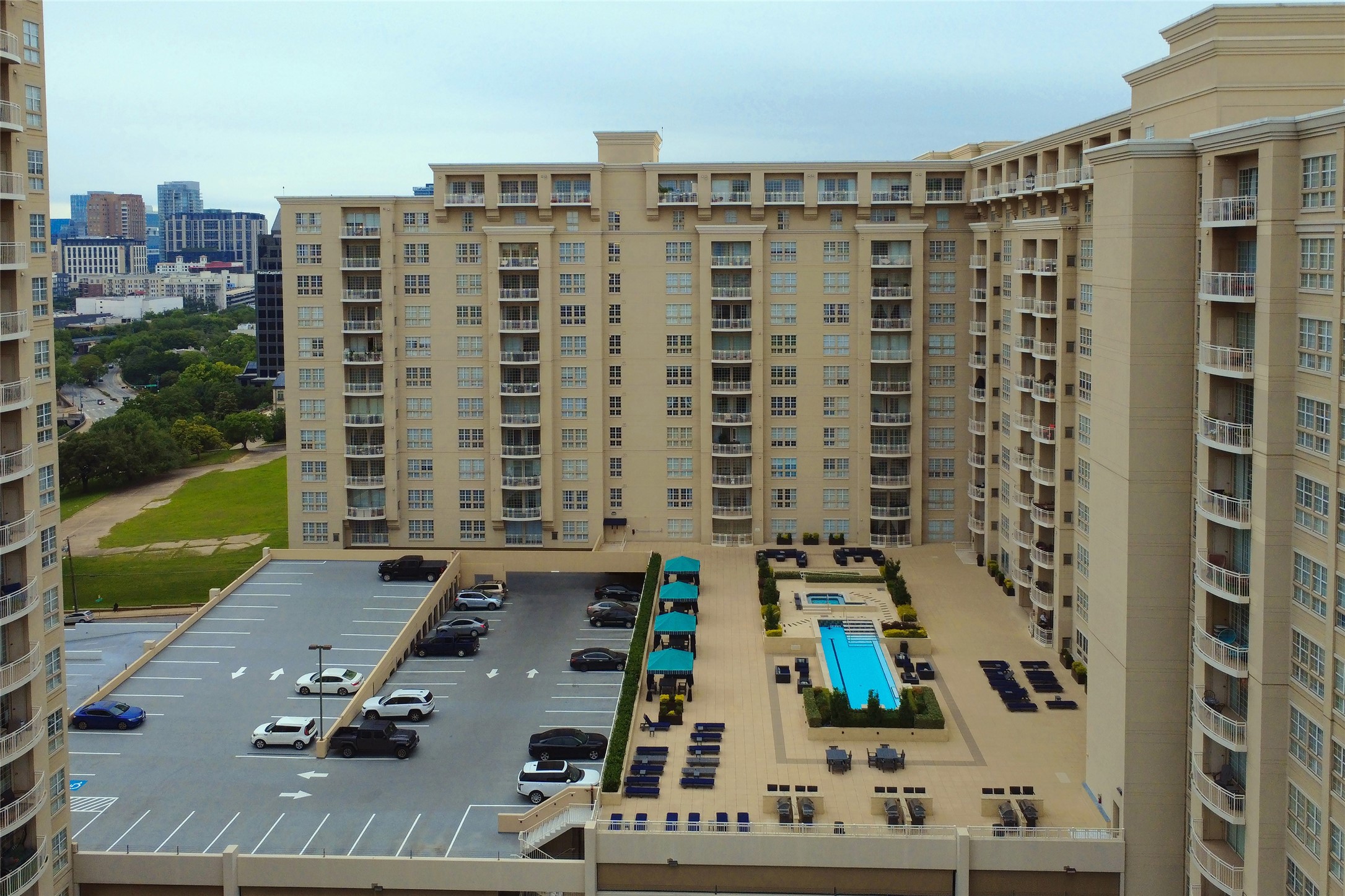 3225 Turtle Creek Boulevard Dallas TX 75219