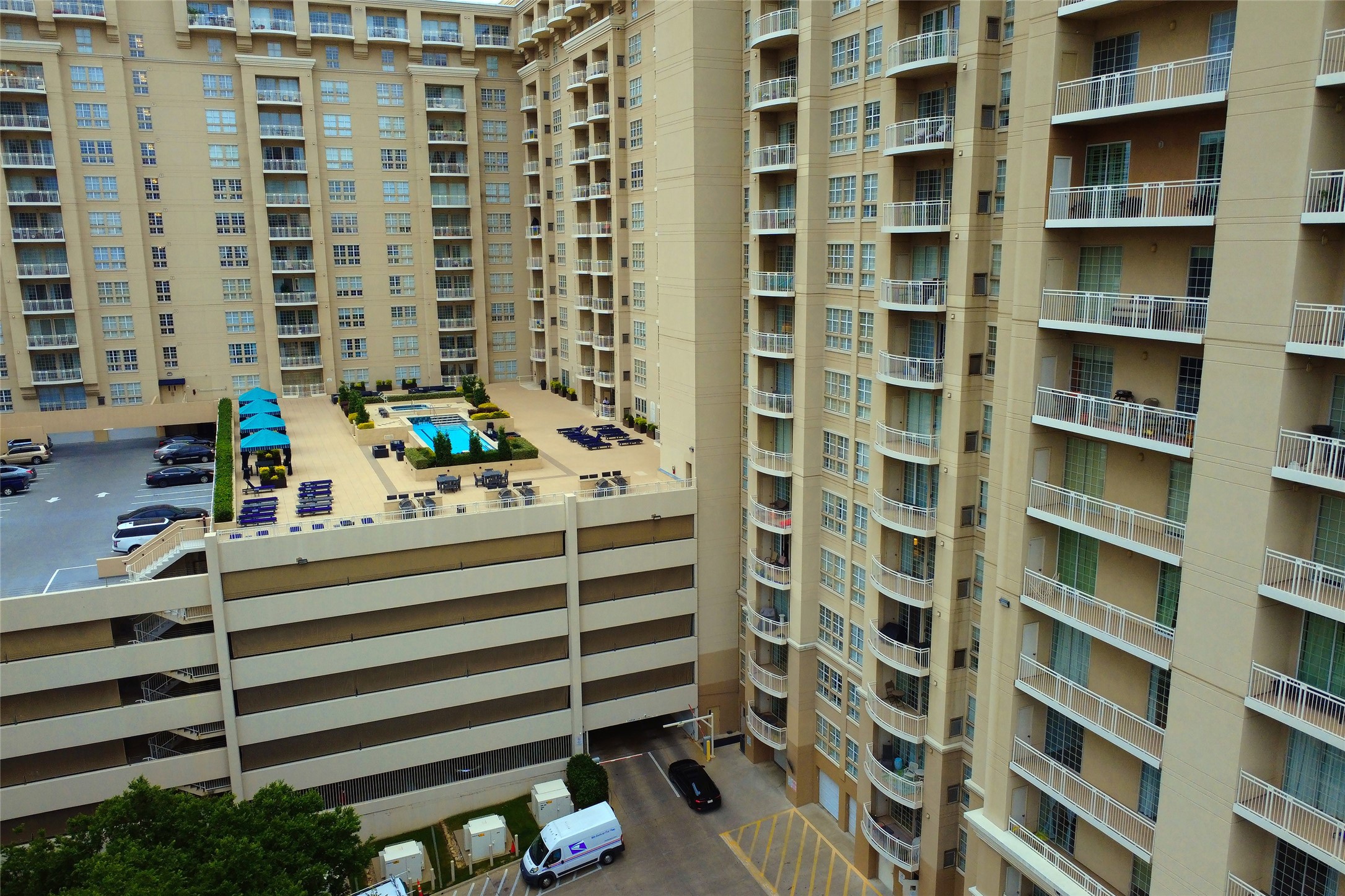 3225 Turtle Creek Boulevard Dallas TX 75219