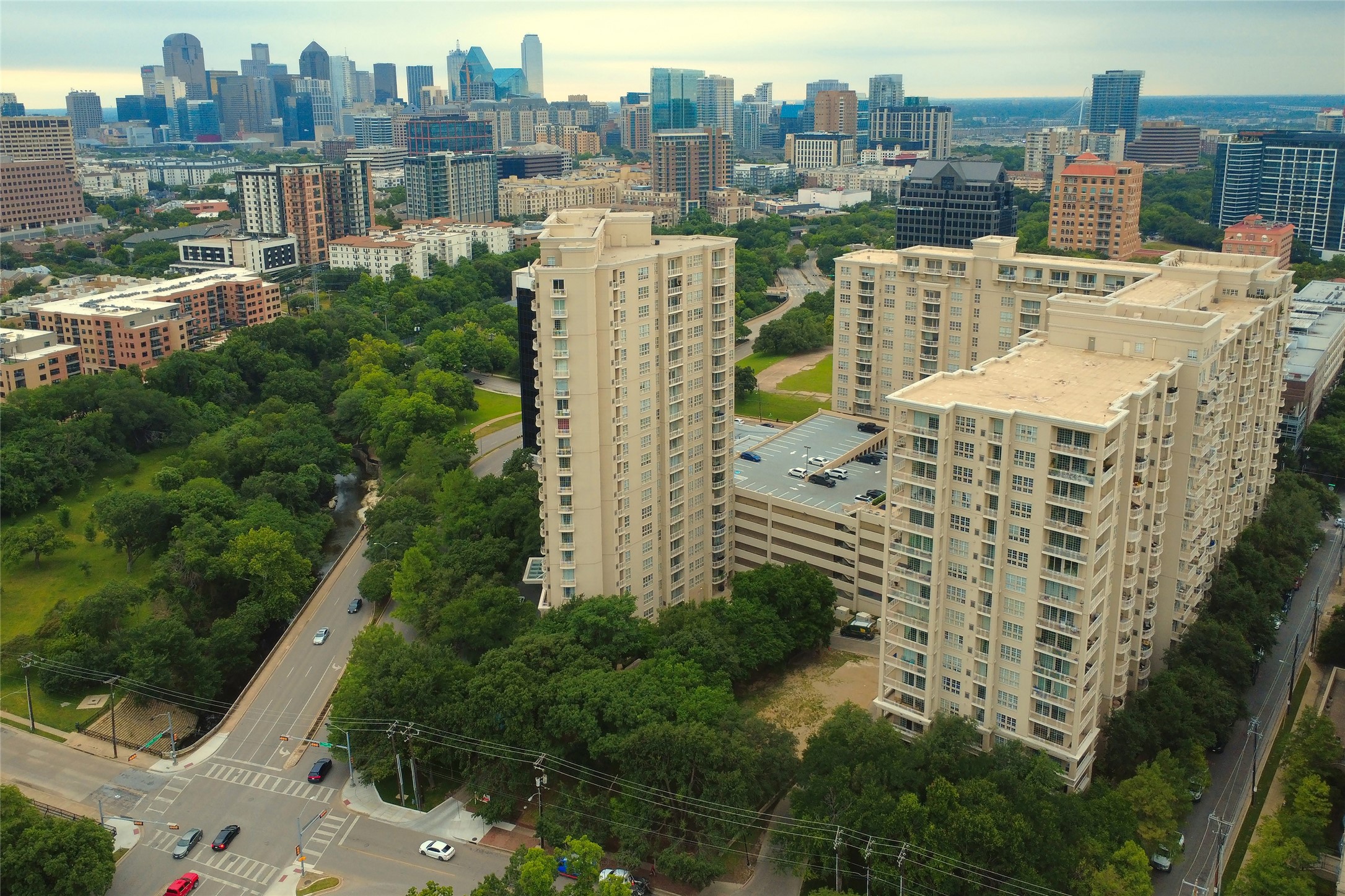 3225 Turtle Creek Boulevard Dallas TX 75219