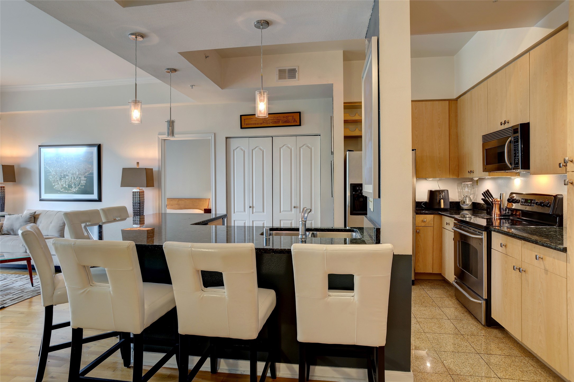 3225 Turtle Creek Boulevard Dallas TX 75219