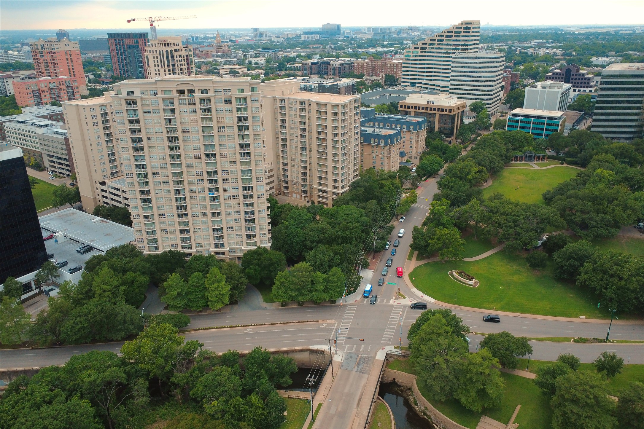 3225 Turtle Creek Boulevard Dallas TX 75219