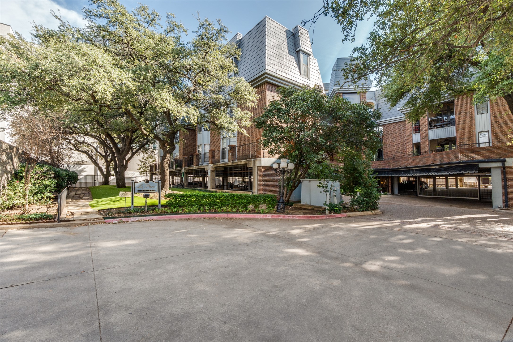 8610 Turtle Creek Boulevard Dallas TX 75225