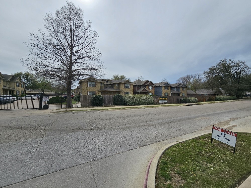 2513 S 2nd Street Waco TX 76706