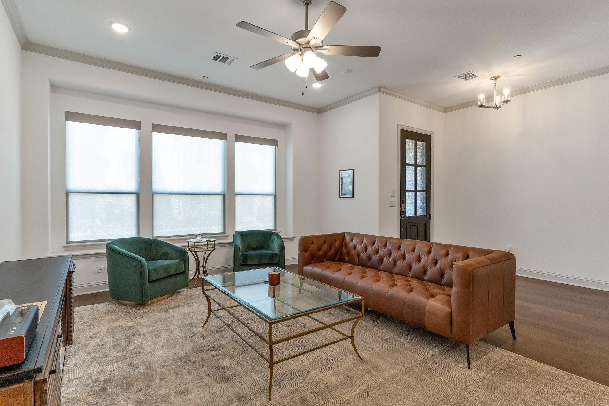 1900 Melinda Lane Farmers Branch TX 75234