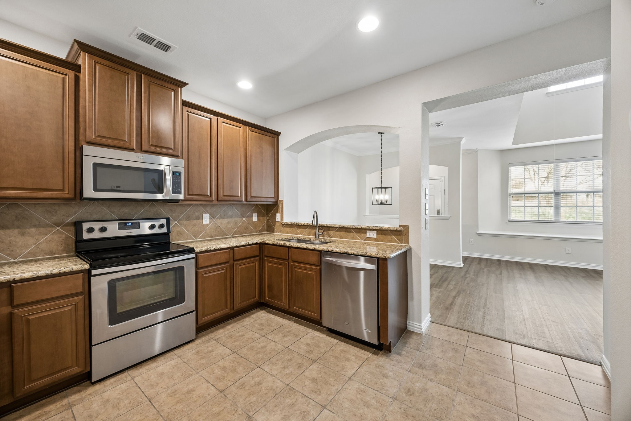 6816 Carrington Lane Fort Worth TX 76137