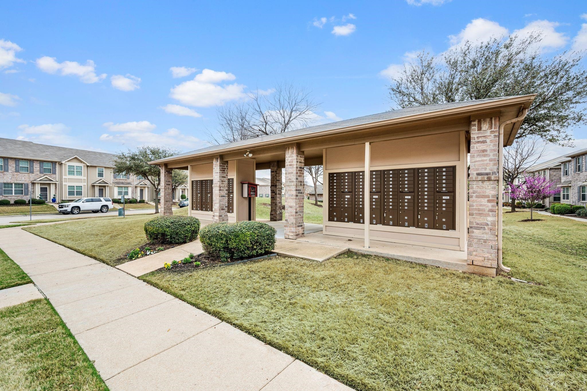 6816 Carrington Lane Fort Worth TX 76137