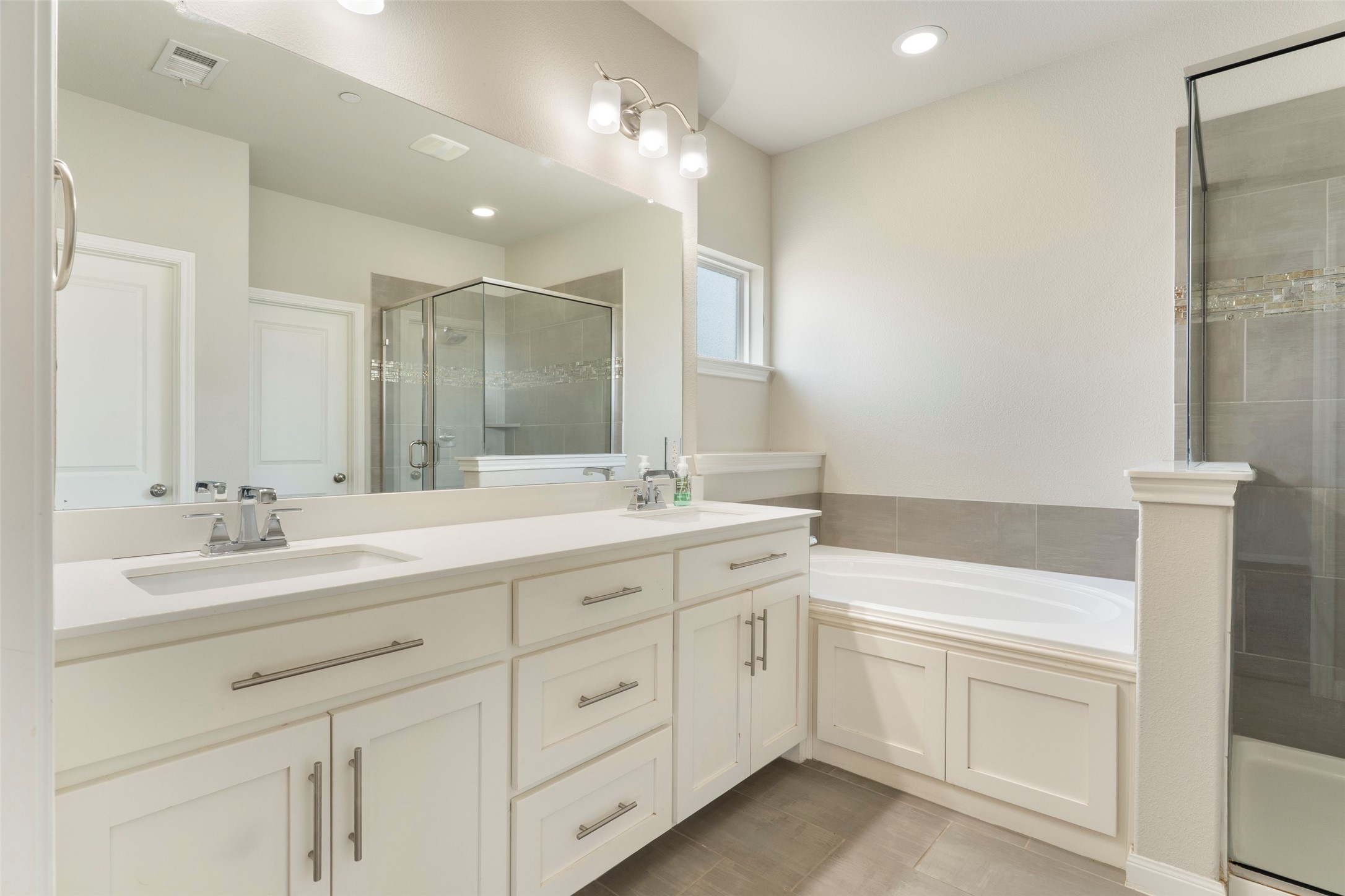 1036 Gardenia Street Carrollton TX 75007