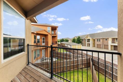 2630 Villa Di Lago Grand Prairie TX 75054