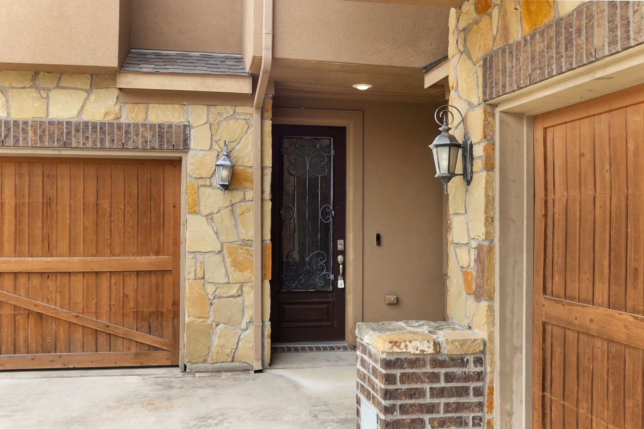 2630 Villa Di Lago Grand Prairie TX 75054
