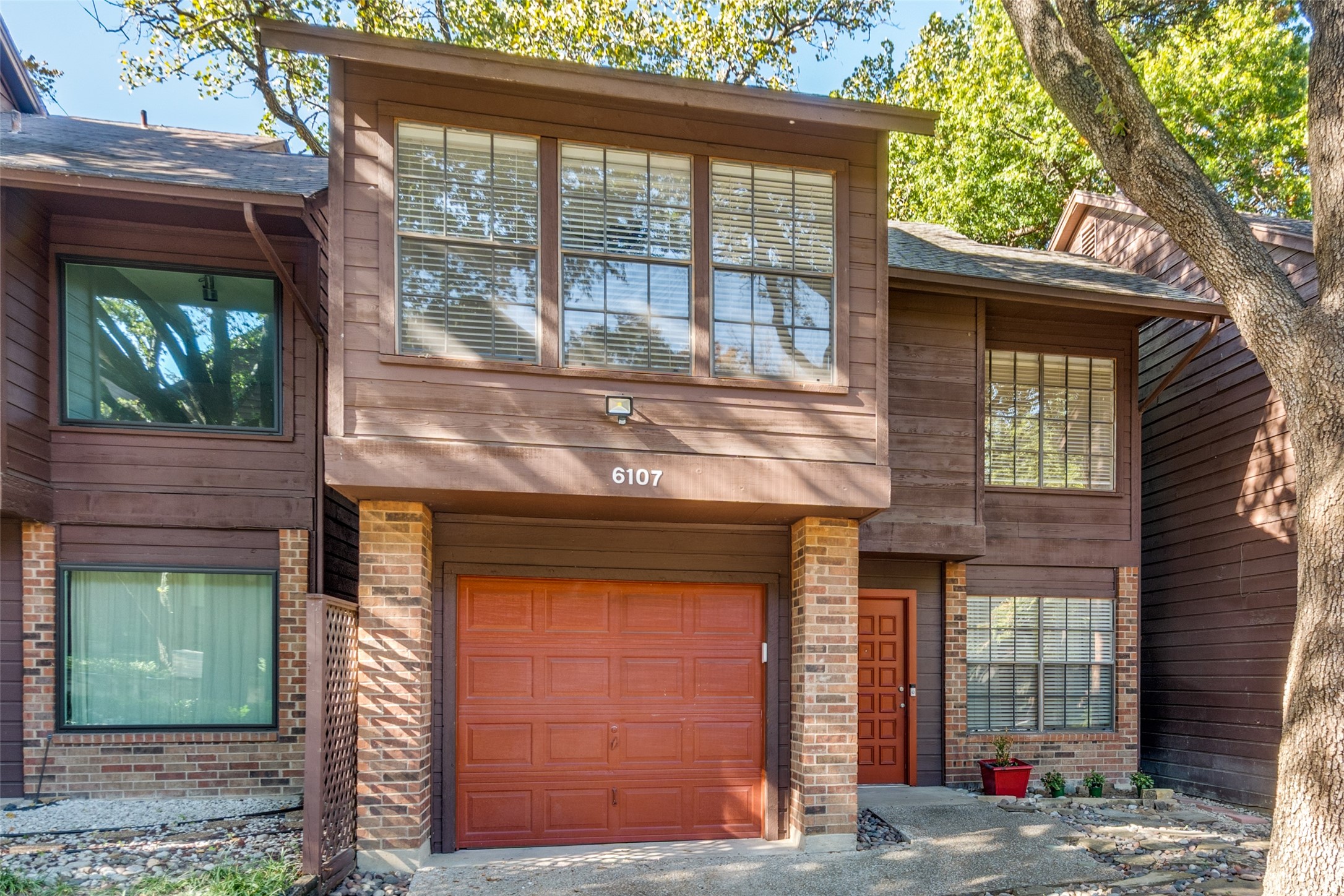 6107 Summer Creek Circle Dallas TX 75231