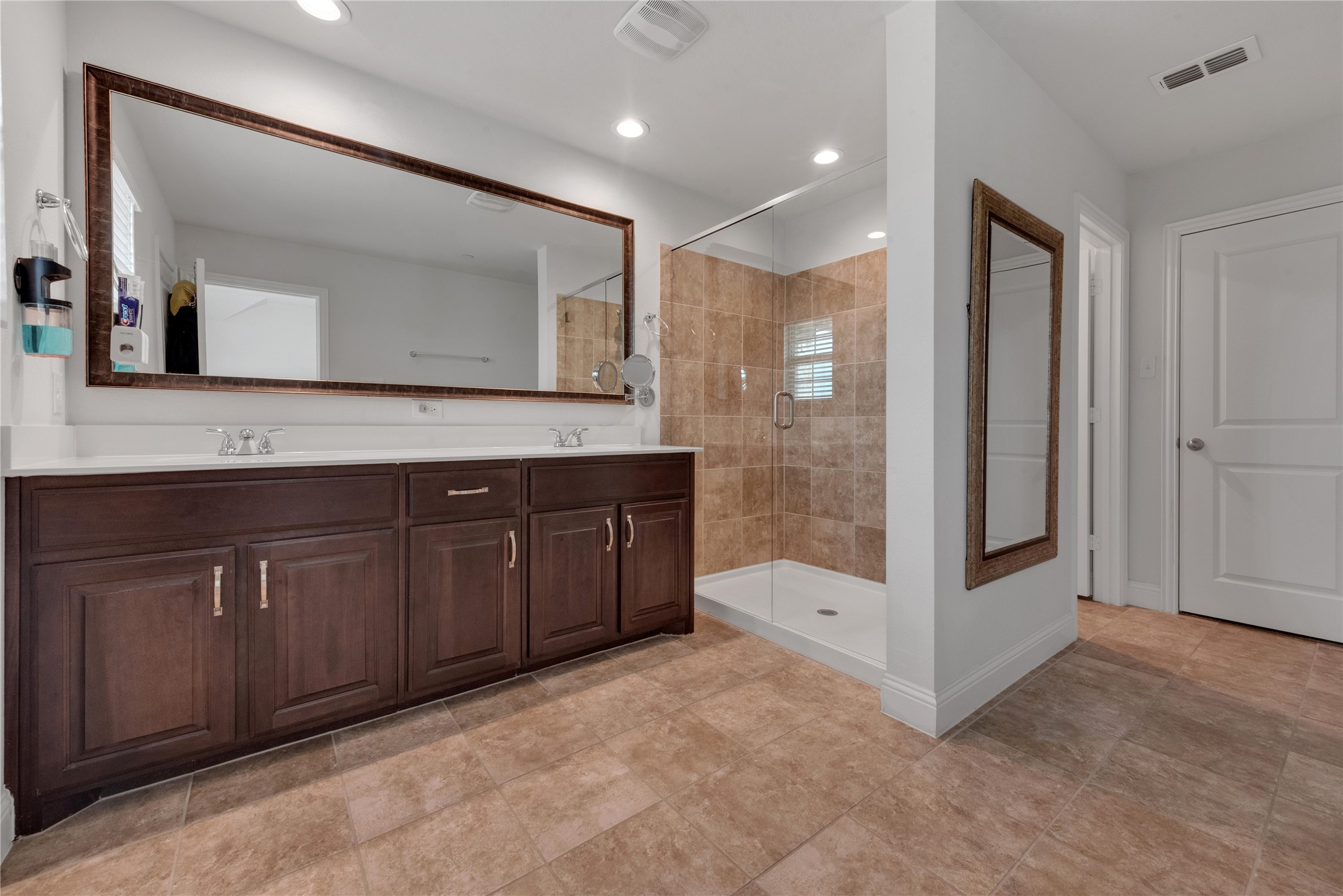 6833 Andrew Drive North Richland Hills TX 76180