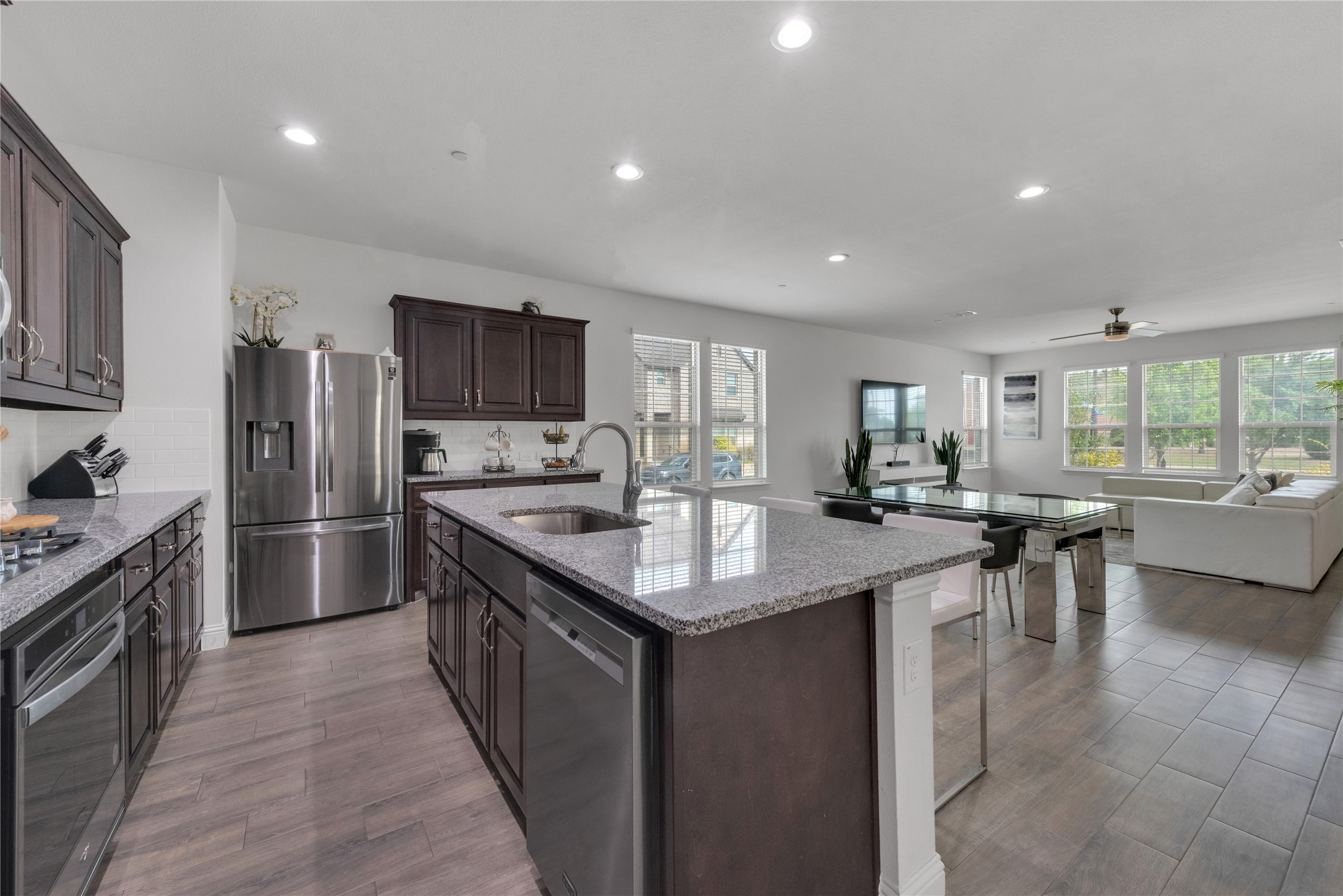6833 Andrew Drive North Richland Hills TX 76180