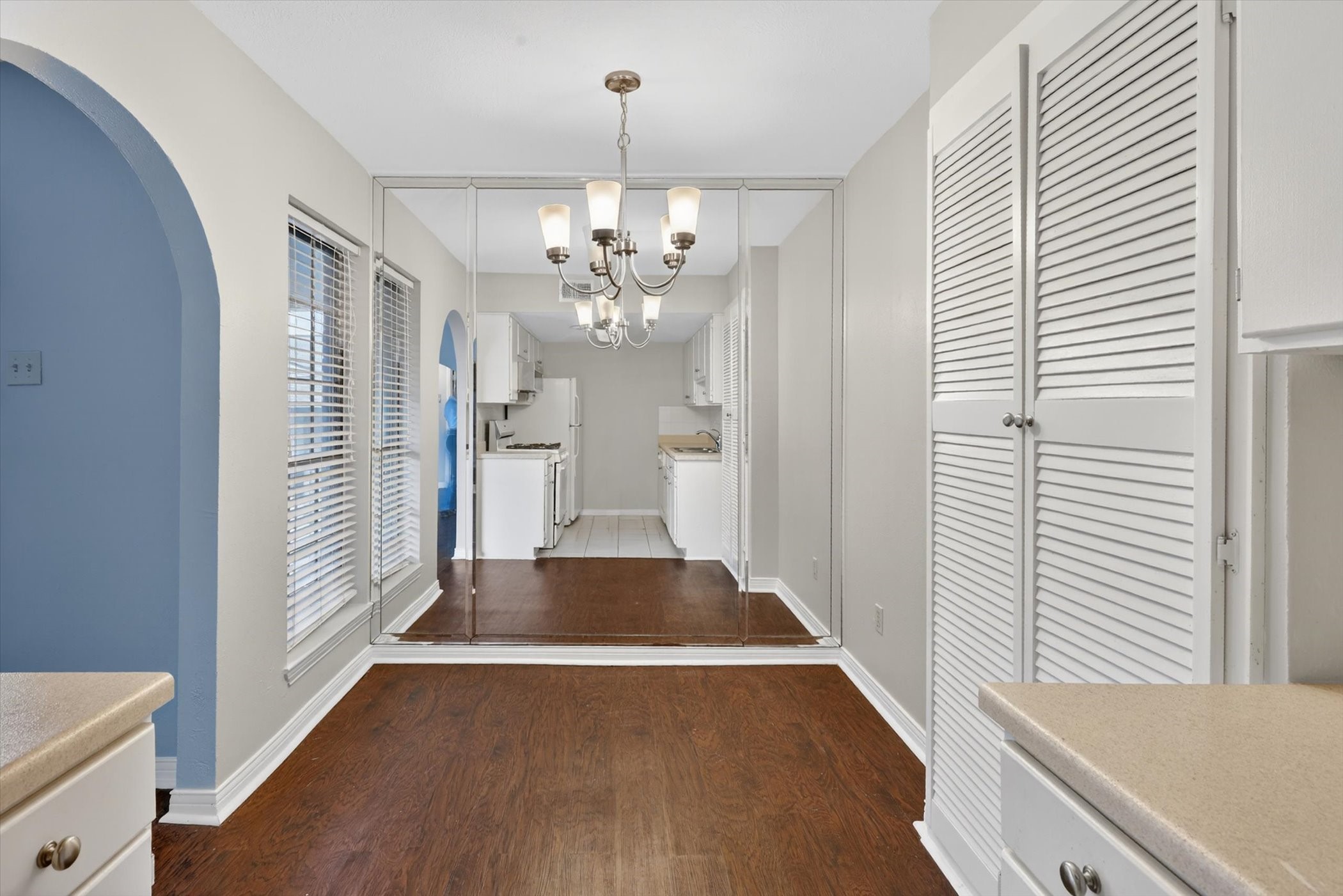 15926 Stillwood Street Dallas TX 75248
